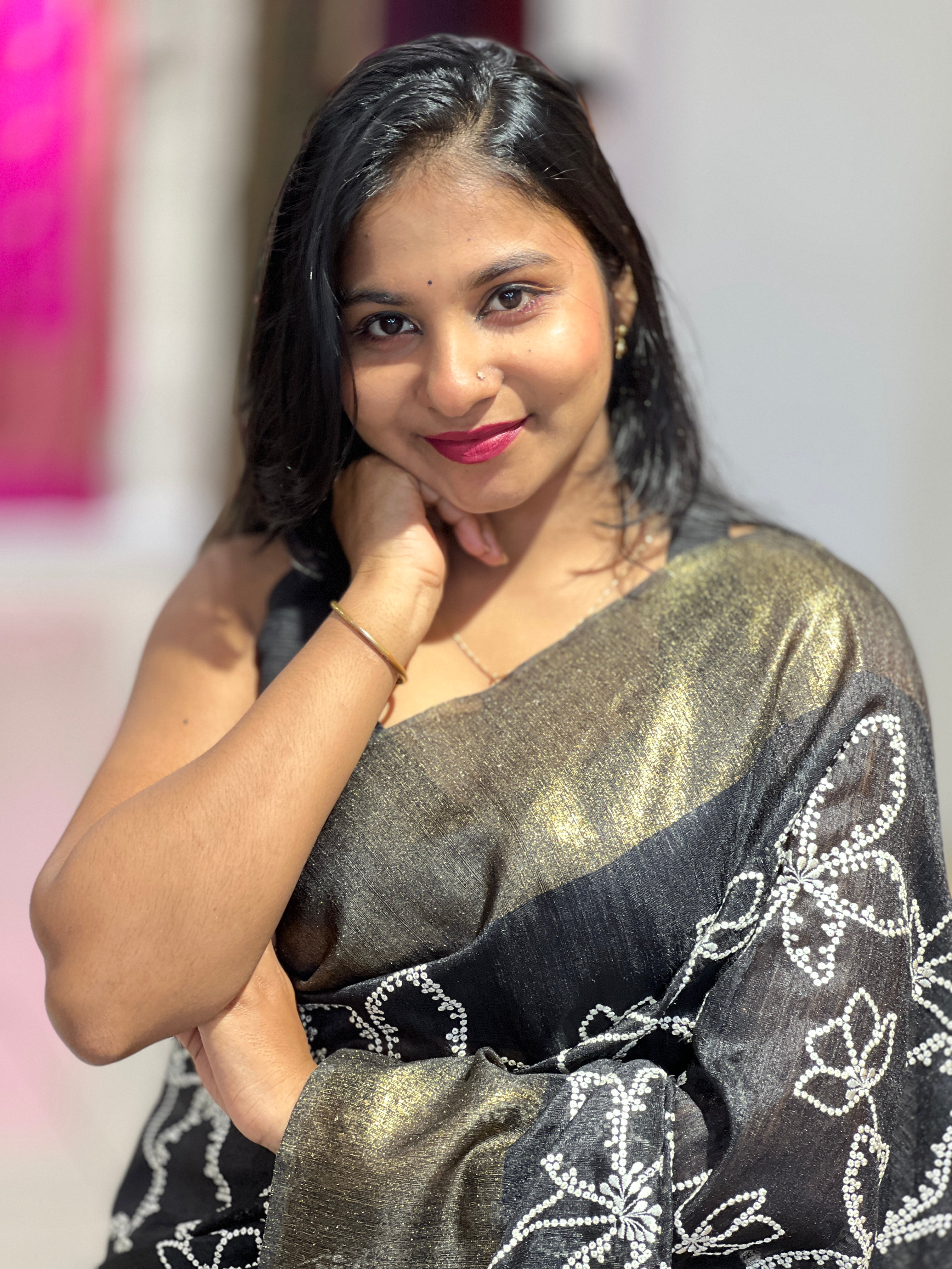 Floral Point Embroidery Detailed Green Silk Saree | BLD1641