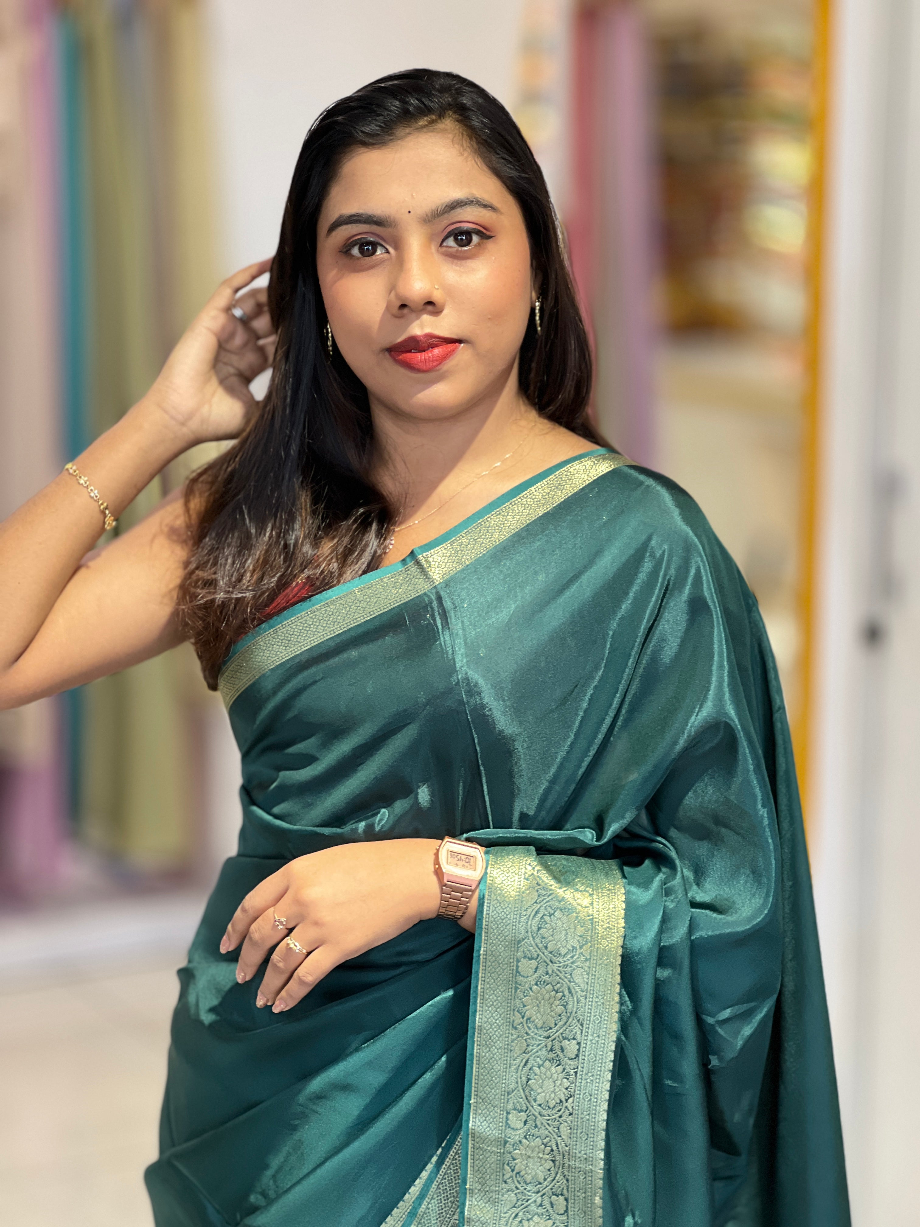 Golden Zari Border Crepe Saree | NN488