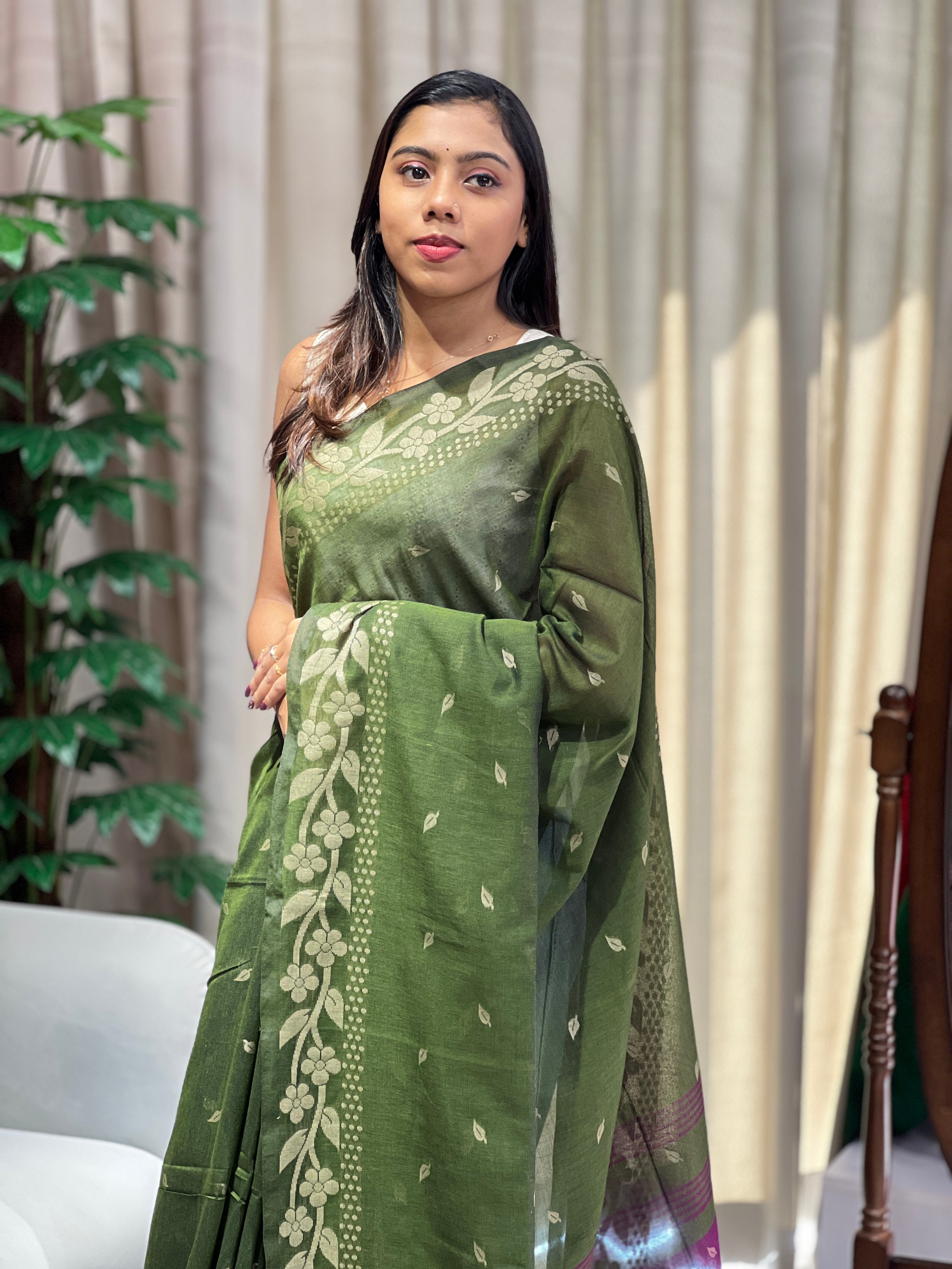 Floral Patterned Thread Weaving Linen Cotton Saree | PF1173