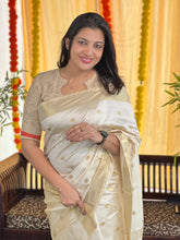 Polka Dot Weaving Patterned Semi Silk Saree | SSN202