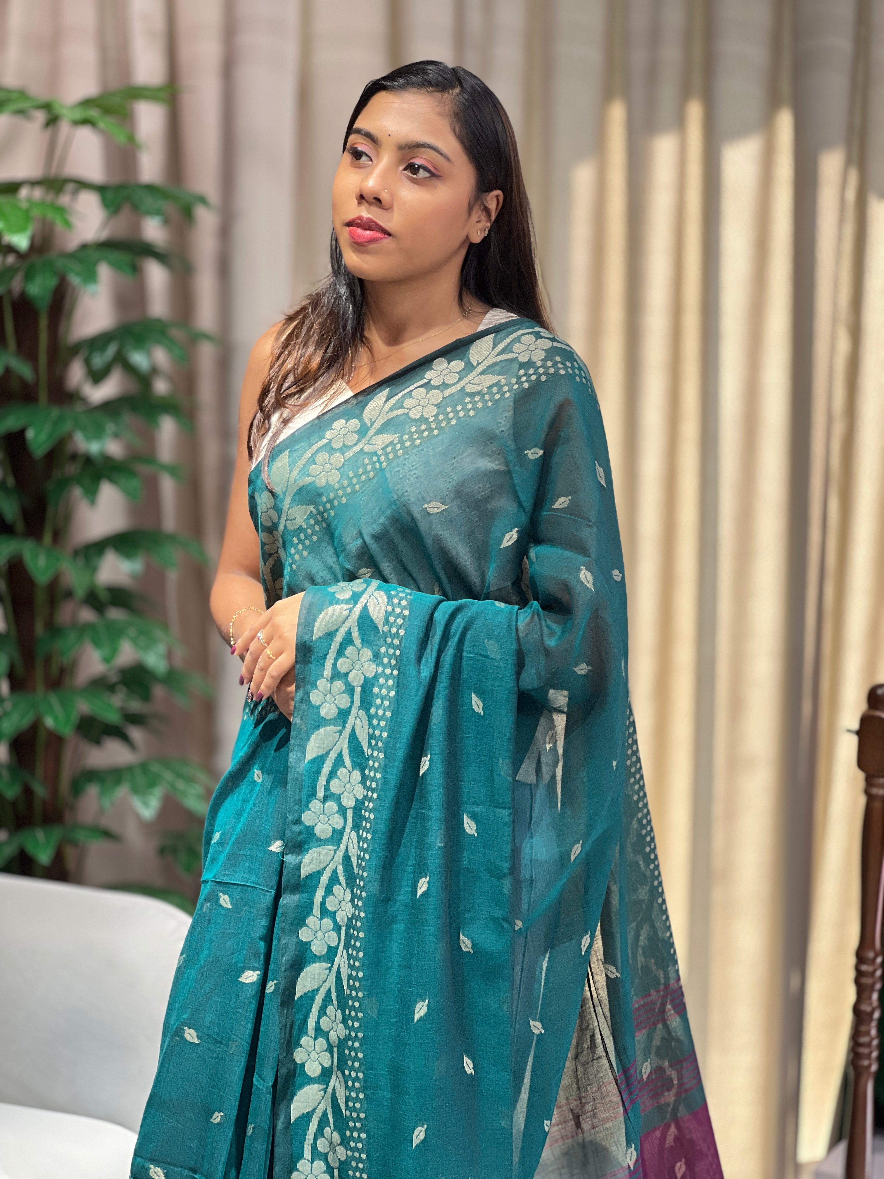 Floral Patterned Thread Weaving Linen Cotton Saree | PF1174