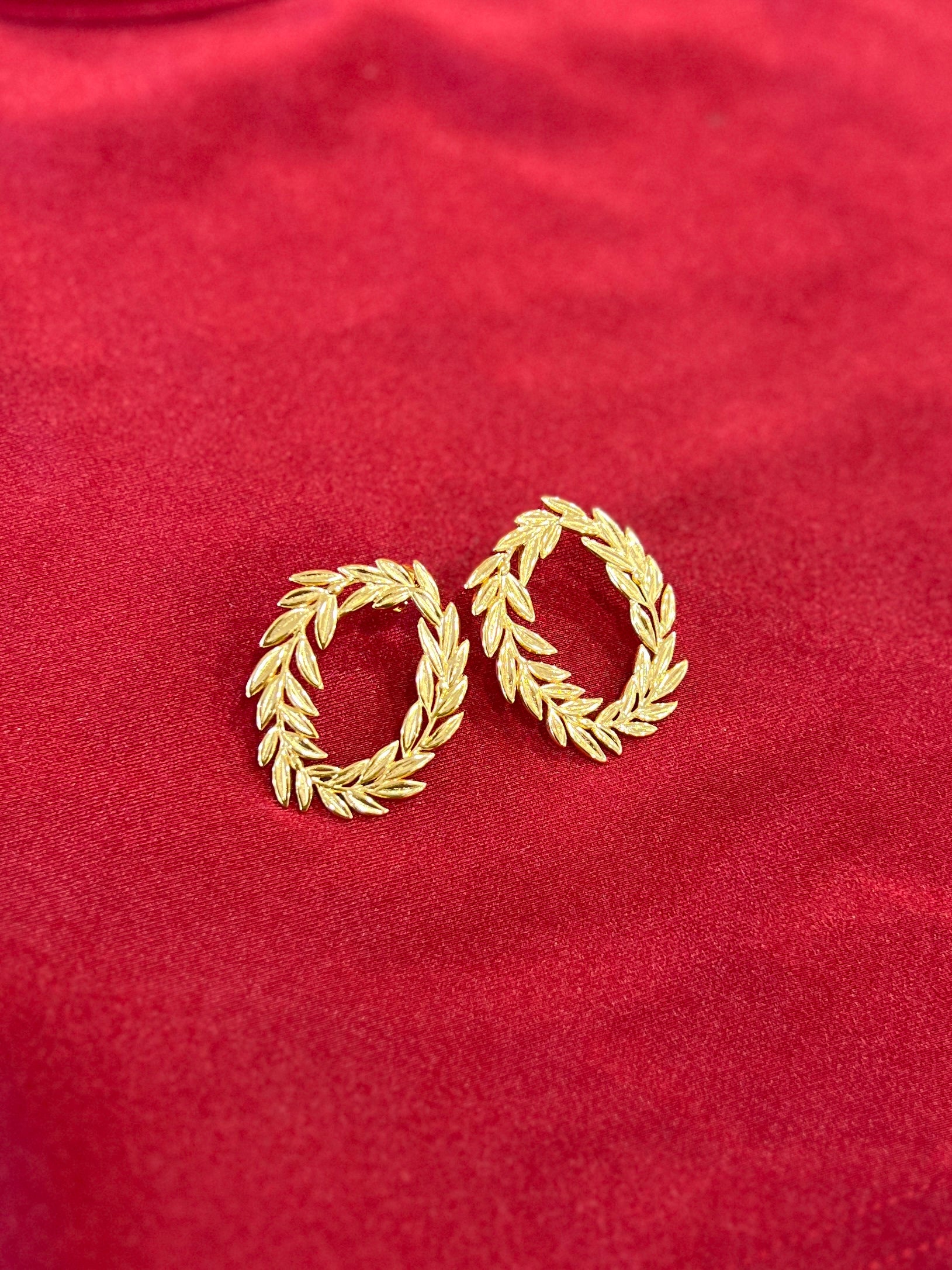 Elegant Laurel Wreath Earrings | JE191