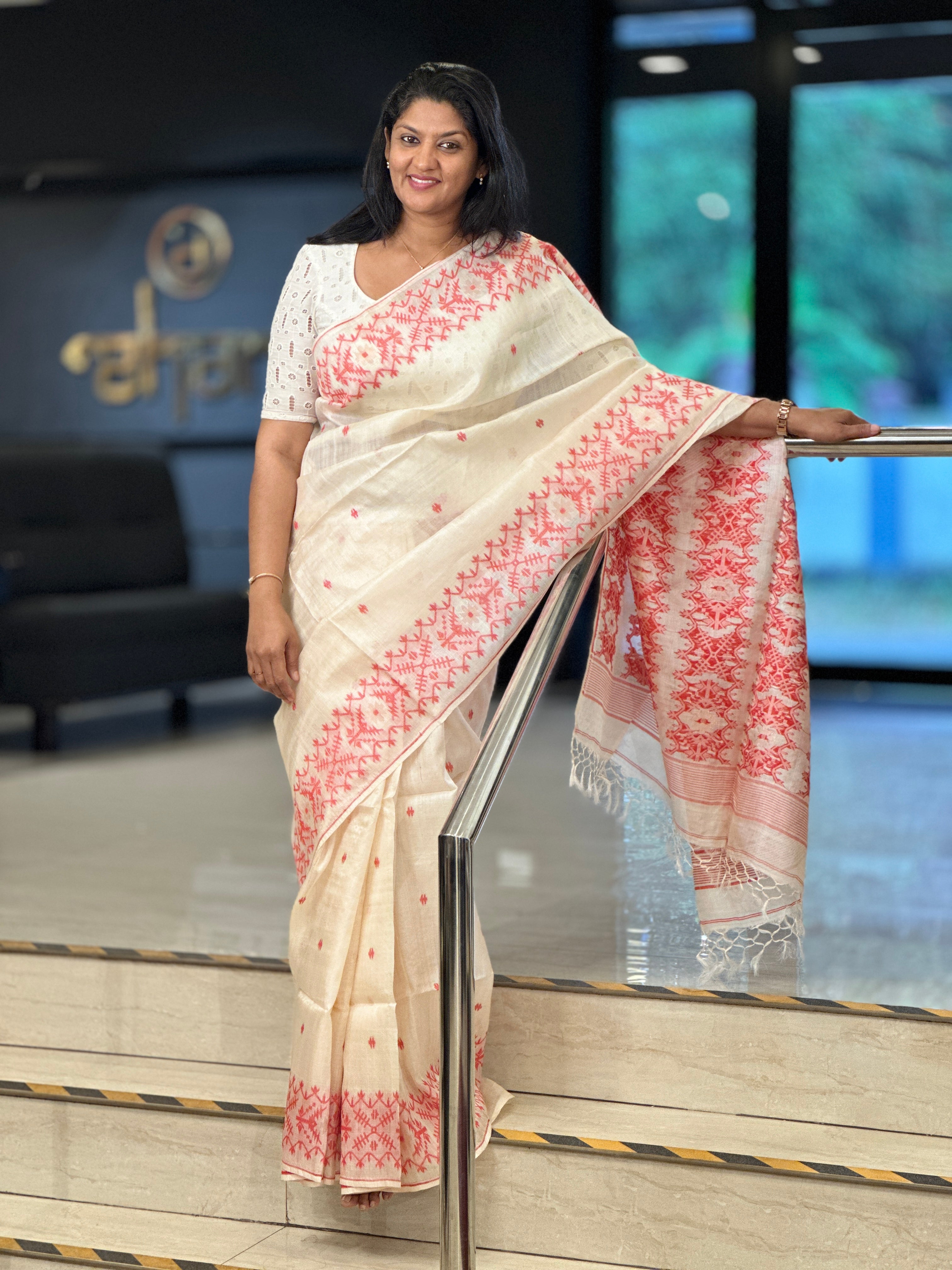 Traditional Jamdani Woven Tussar Saree | AYD181