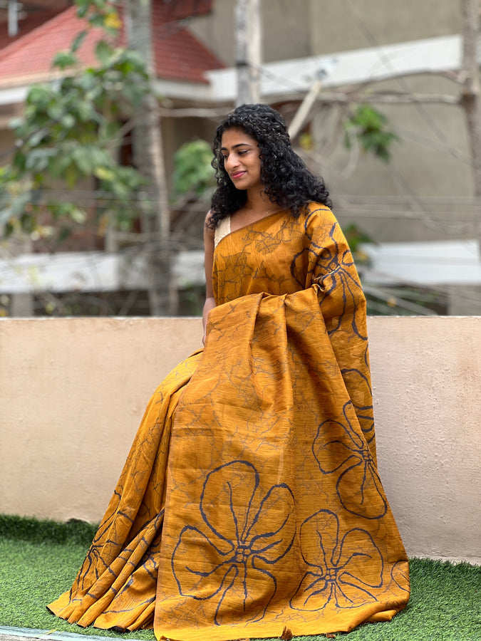 Abstract Pattern Linen Finish Saree | YNG187