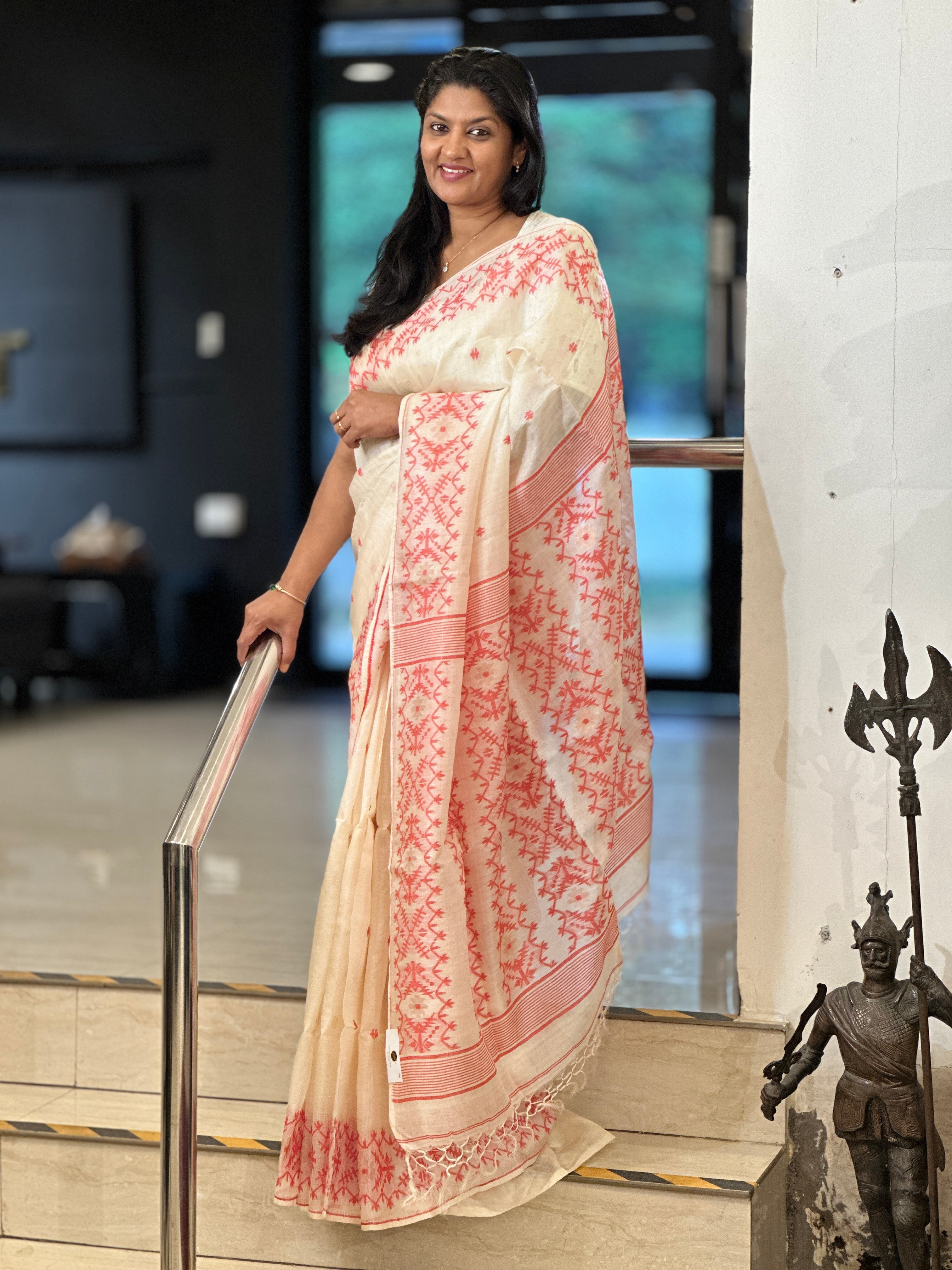 Traditional Jamdani Woven Tussar Saree | AYD181