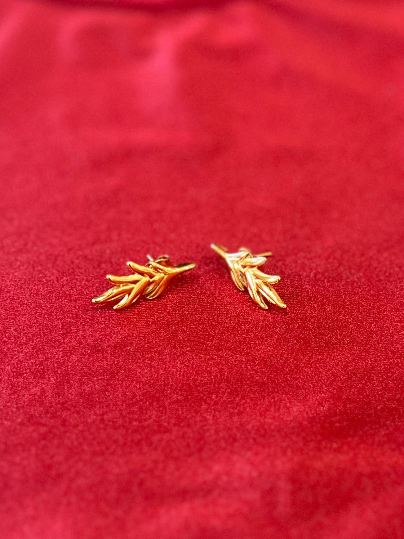 Elegant Vine Gold Earrings | JE189