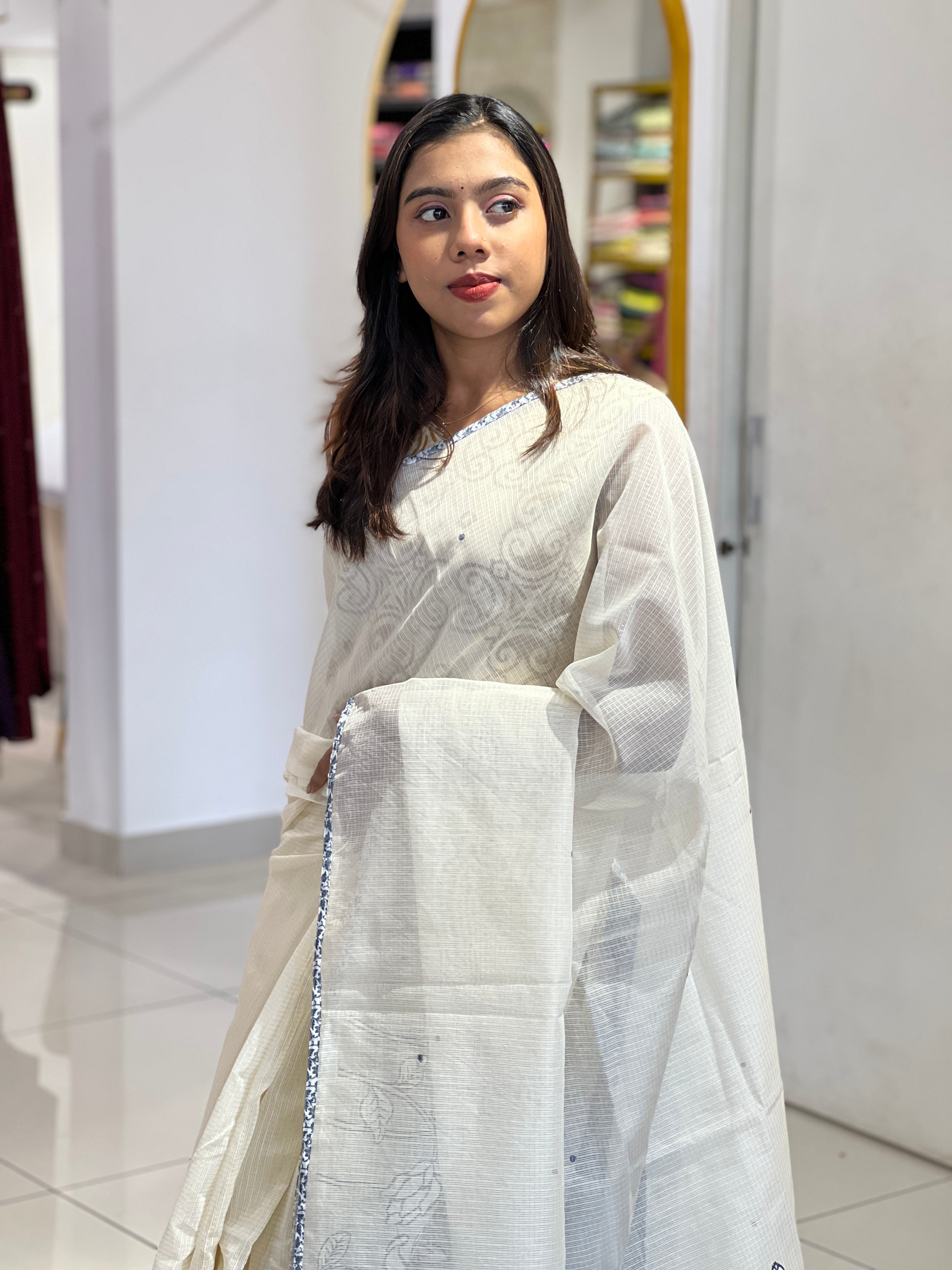 Floral Applique Detailed Kota Saree | BLD1595