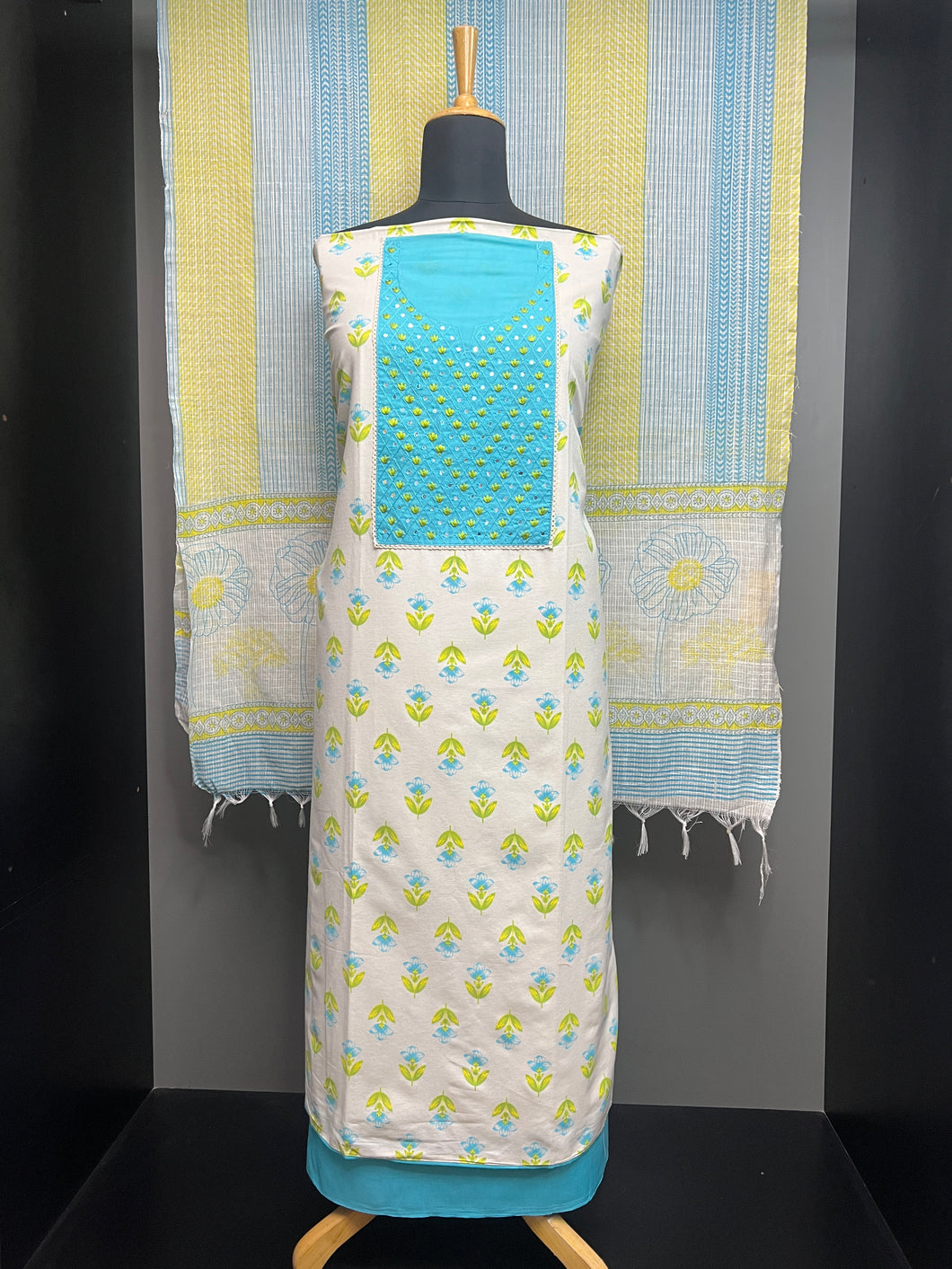 Block Print With Embroidery Detailed Cotton Salwar Set | SW2183
