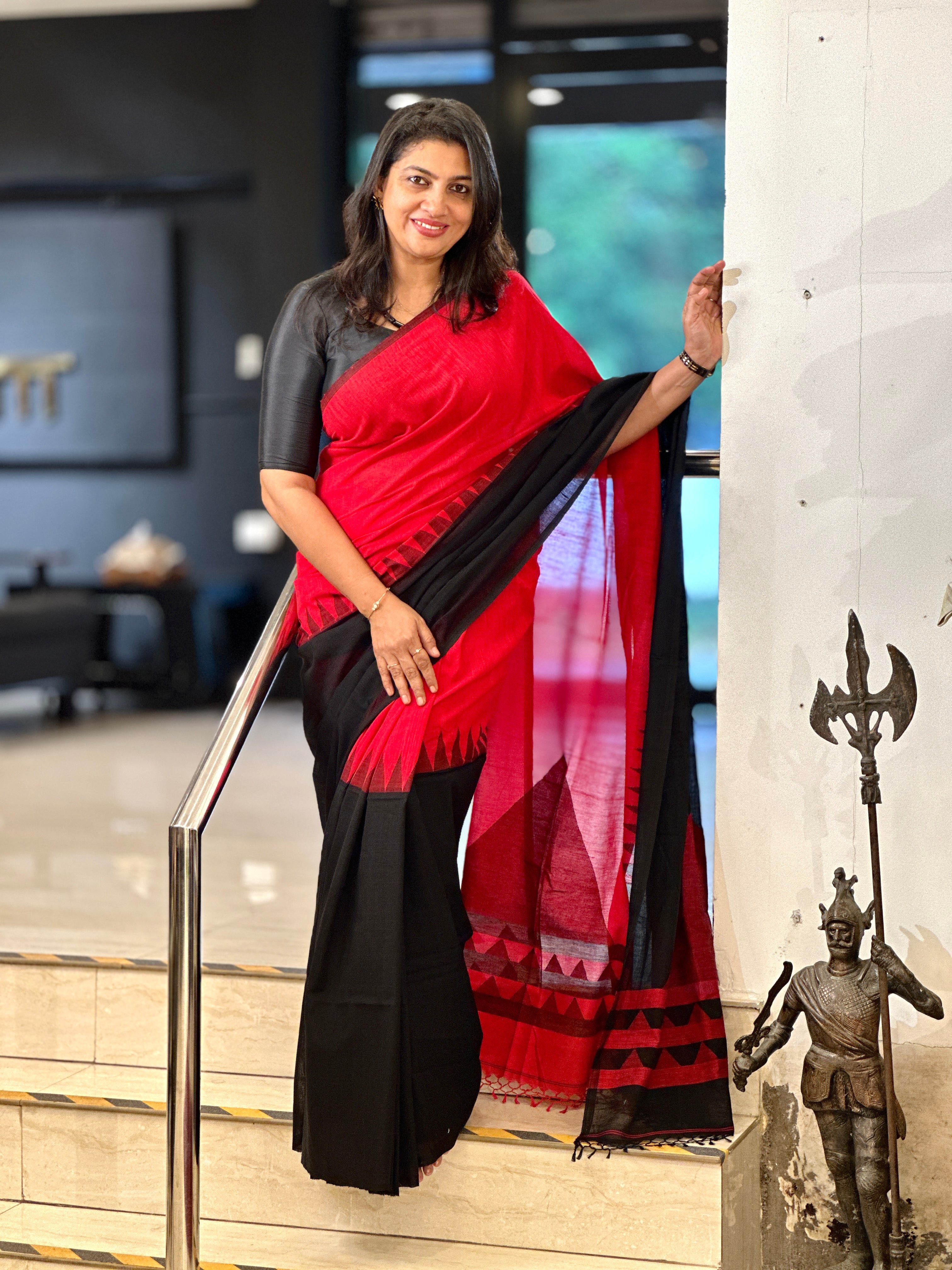 Temple Border Detailed Handloom Soft Cotton Saree | AYD190