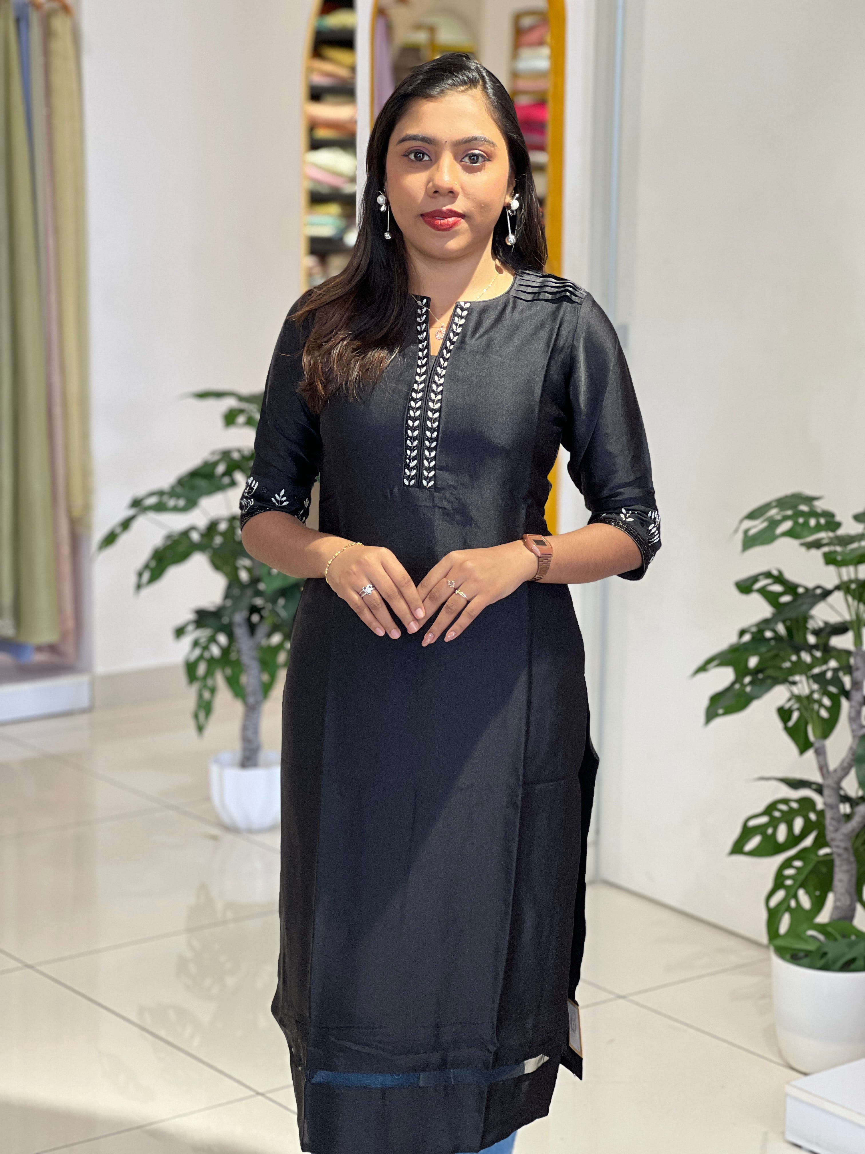 Embroidery Detailed Kurta Set |DVC128