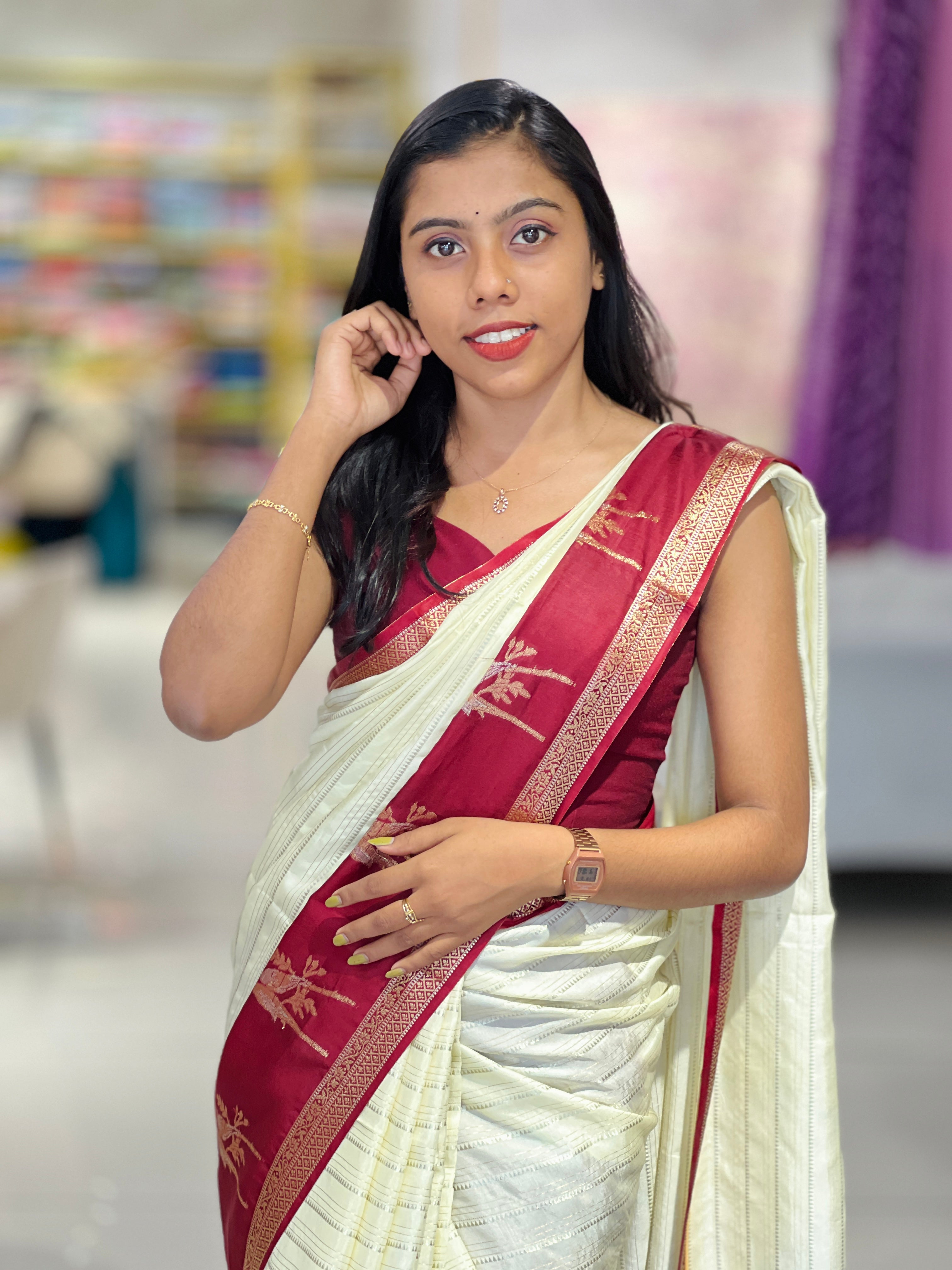 Traditional Banarasi Weaving Patterned Semi Silk Saree | NN367