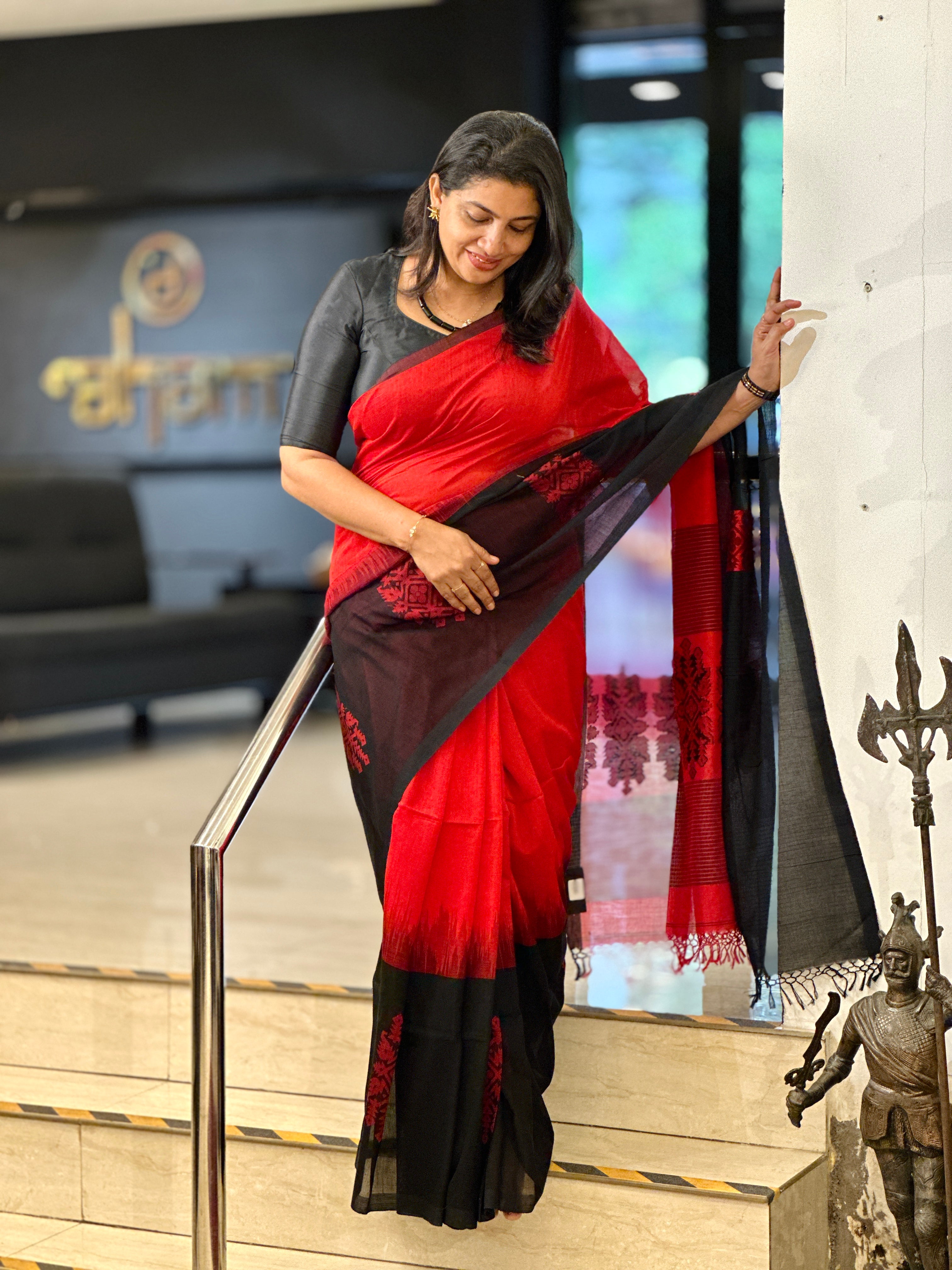 Jamdani Woven Handloom Pure Cotton Saree | AYD186