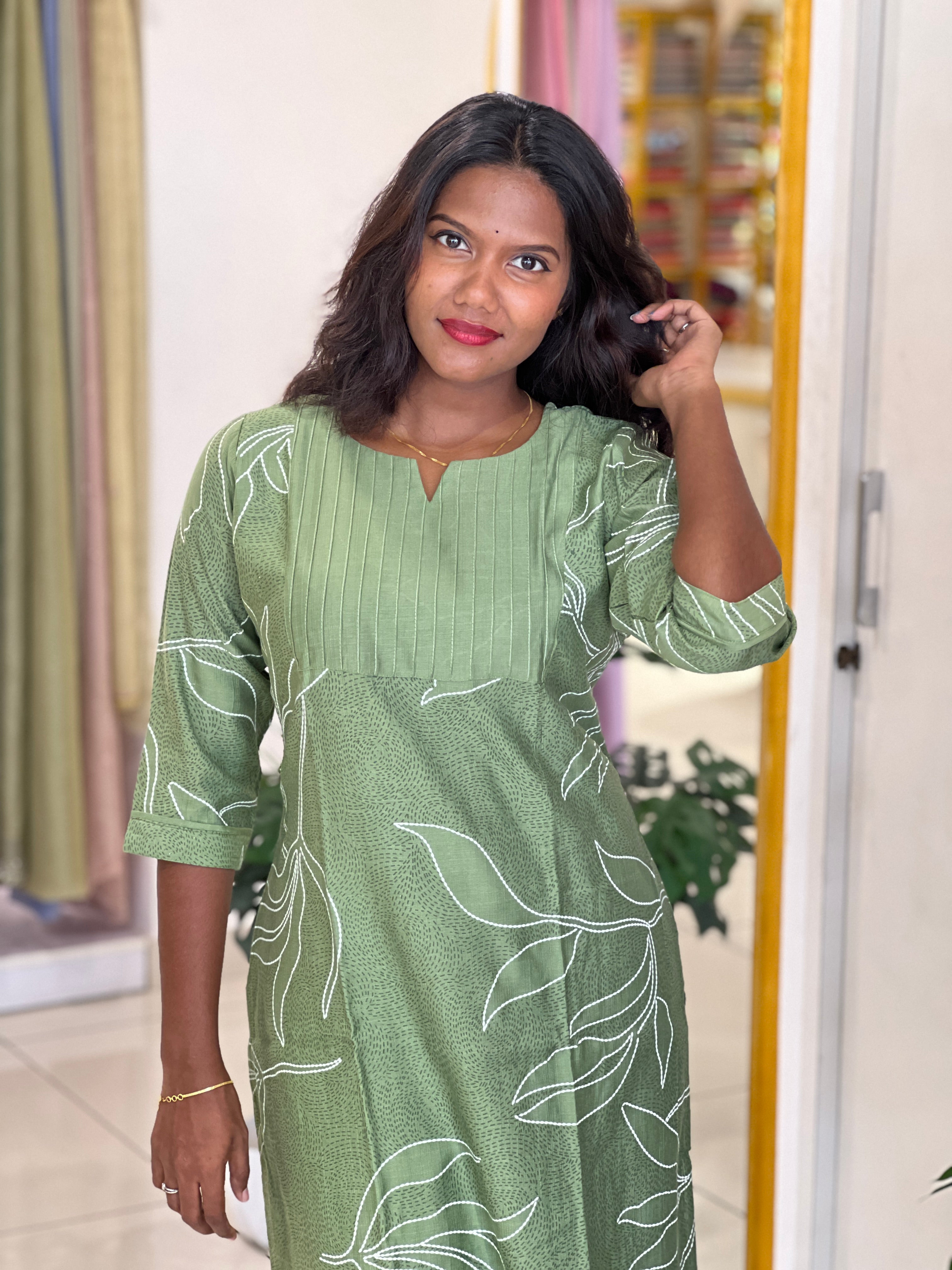 Kanta Leaf Embroidery Rayon Kurta Set |MSN218