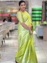 Traditional Banarasi & Floral Jaal Detailed Tissue Finish Saree | NN241