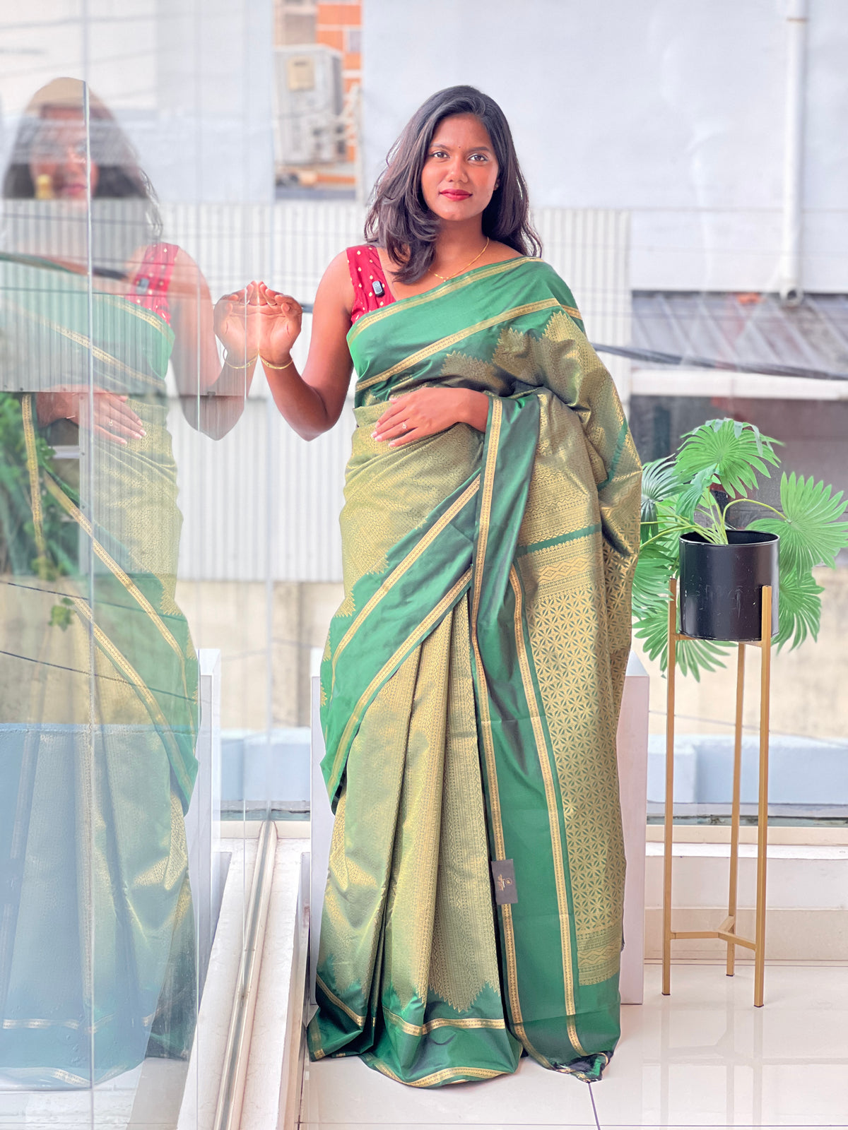 Golden Zari Woven Semi Silk Saree | NAC107