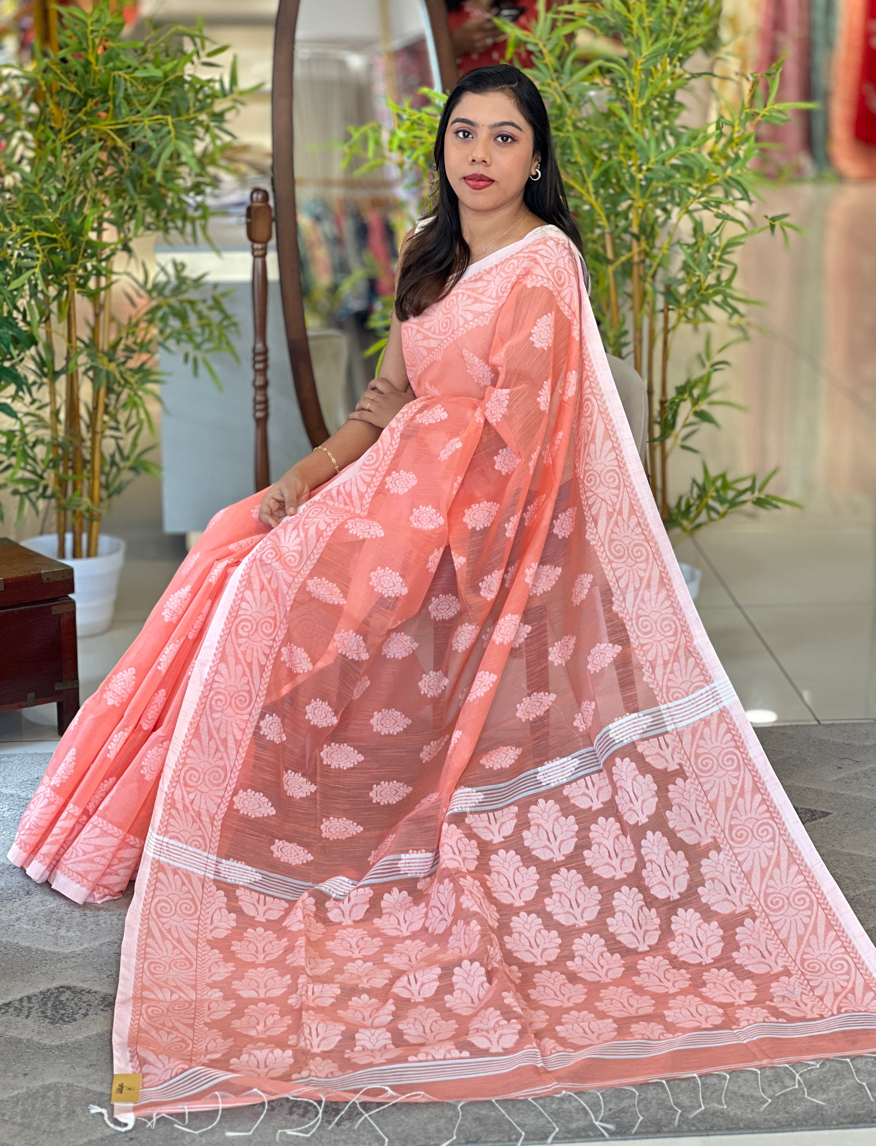 Scattered Weaved Jamdani Saree |RP814