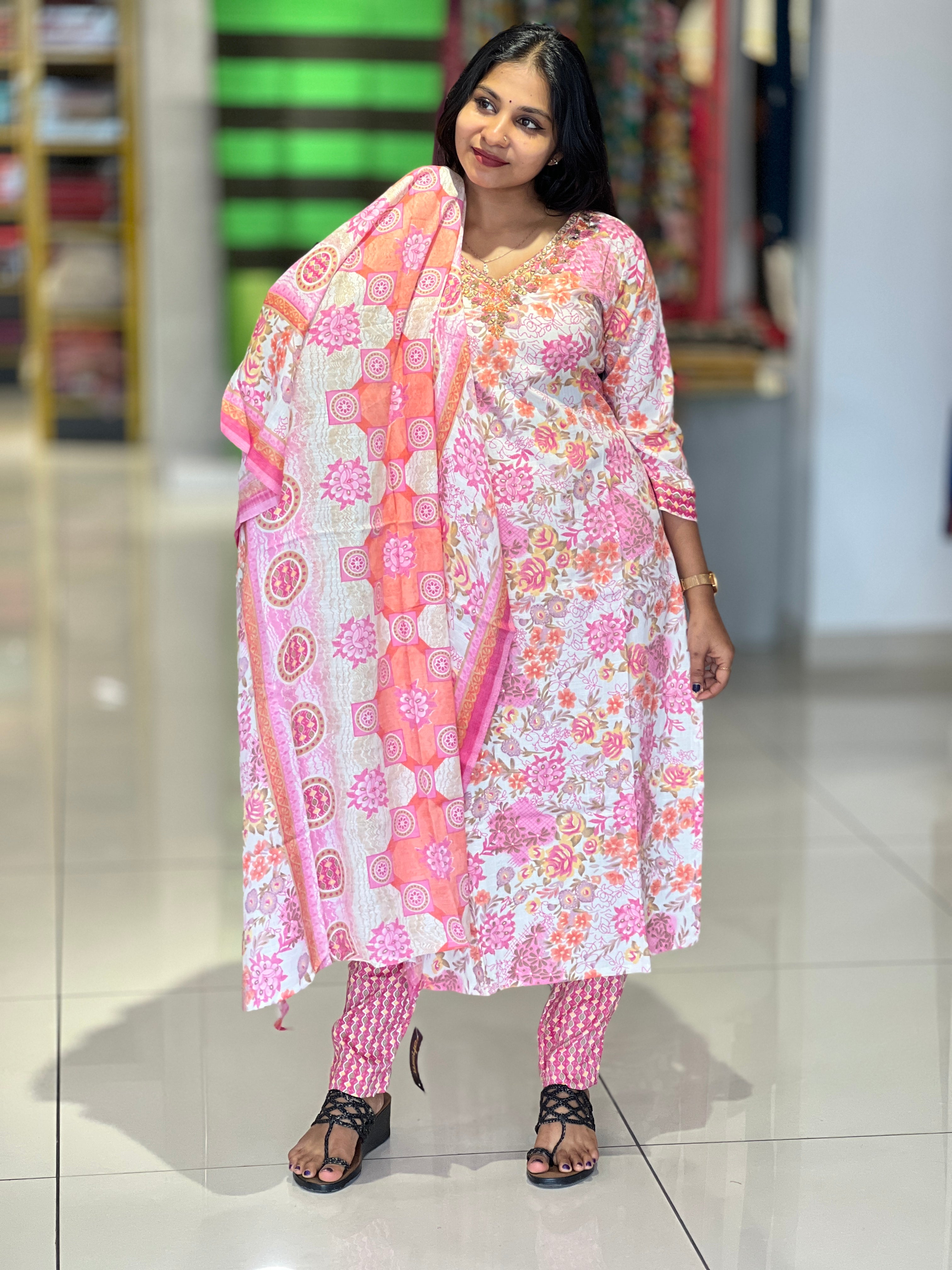 Print & Mirror Detailed Cotton Blend Kurta Set | YOC102