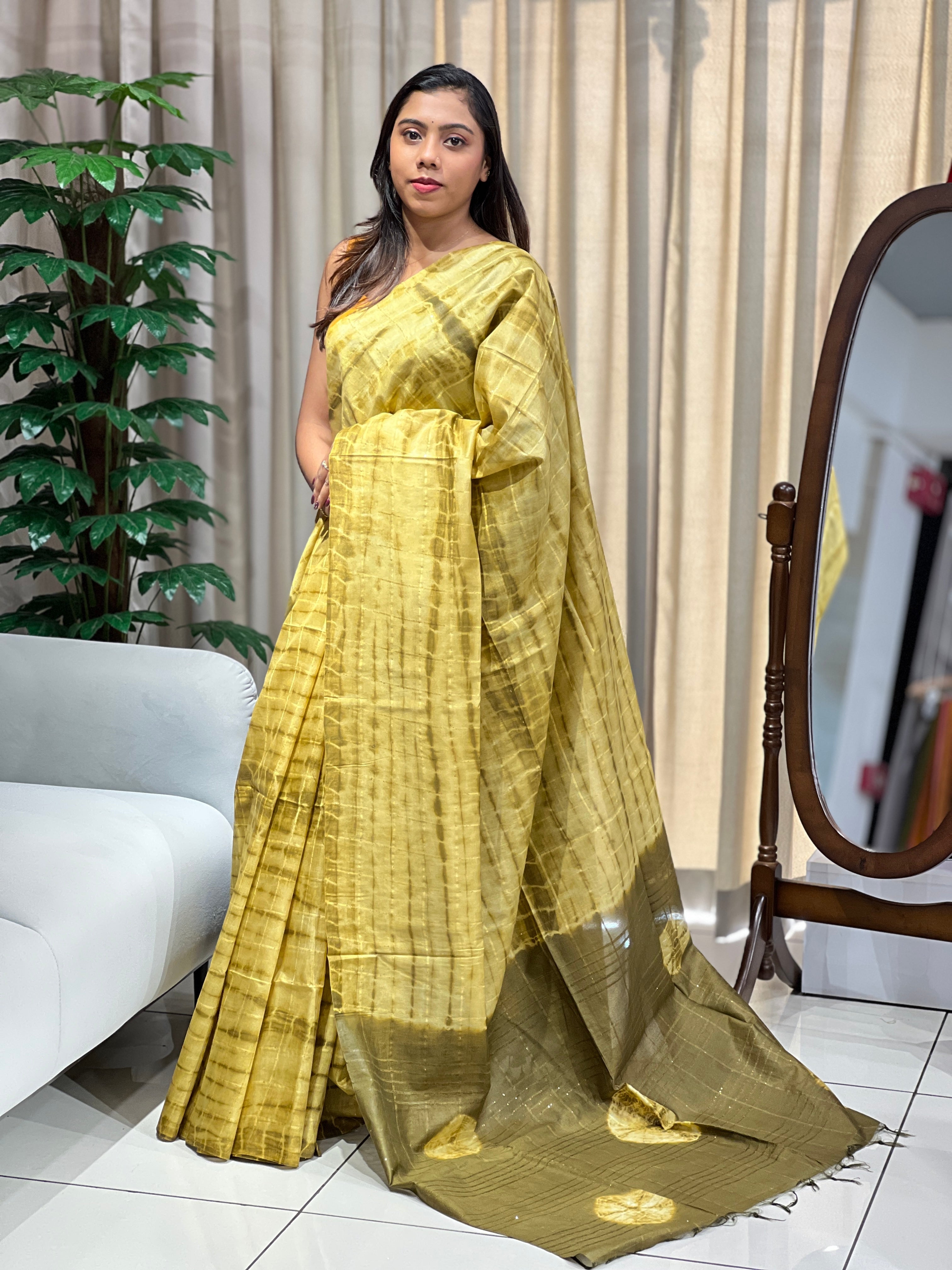 Tie & Dye With Kesiya Detailed Tussar Finish Saree | PF1105