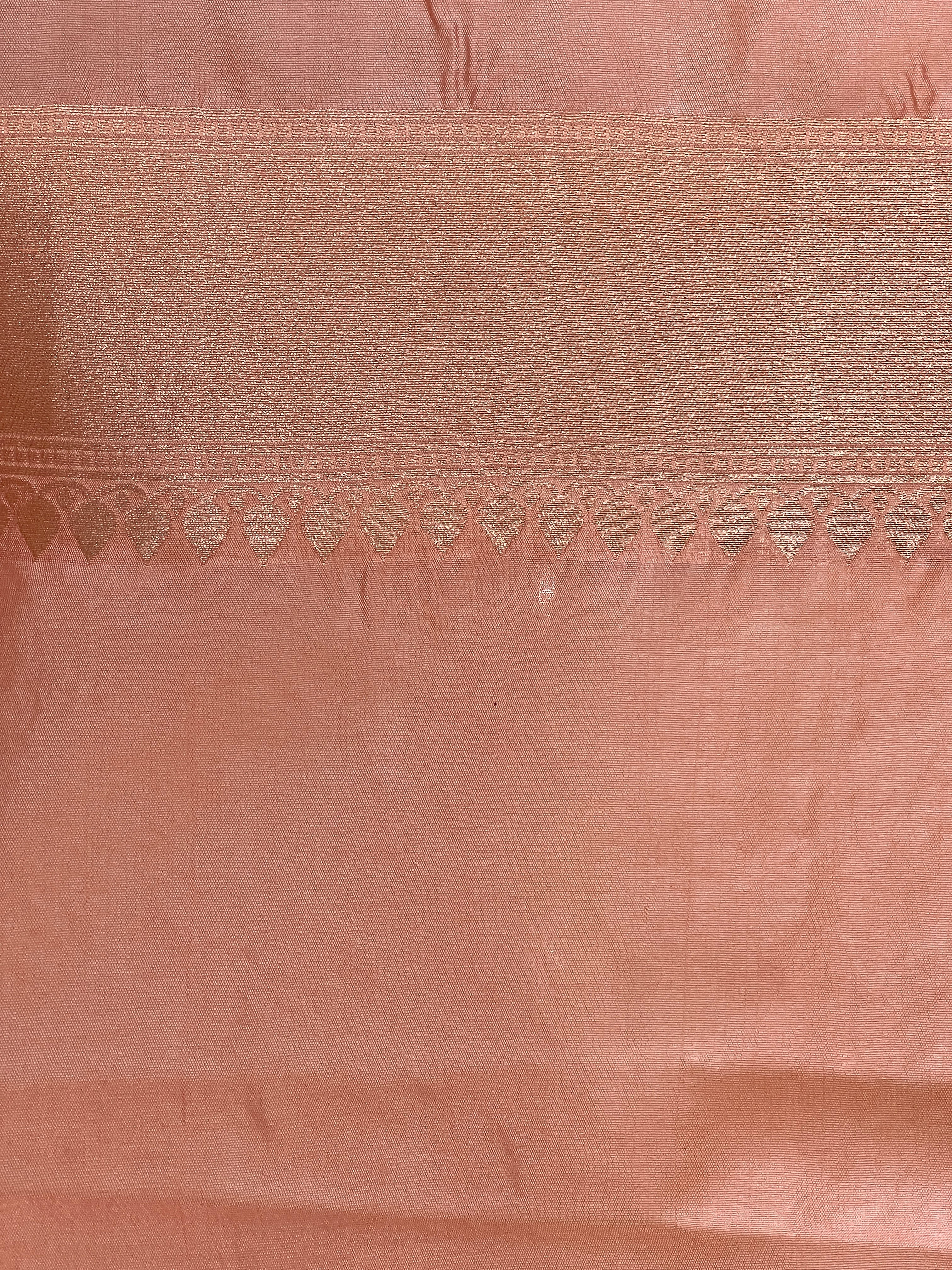 Gold Leaf Pattern Golden Zari Woven Crepe Saree | NN493