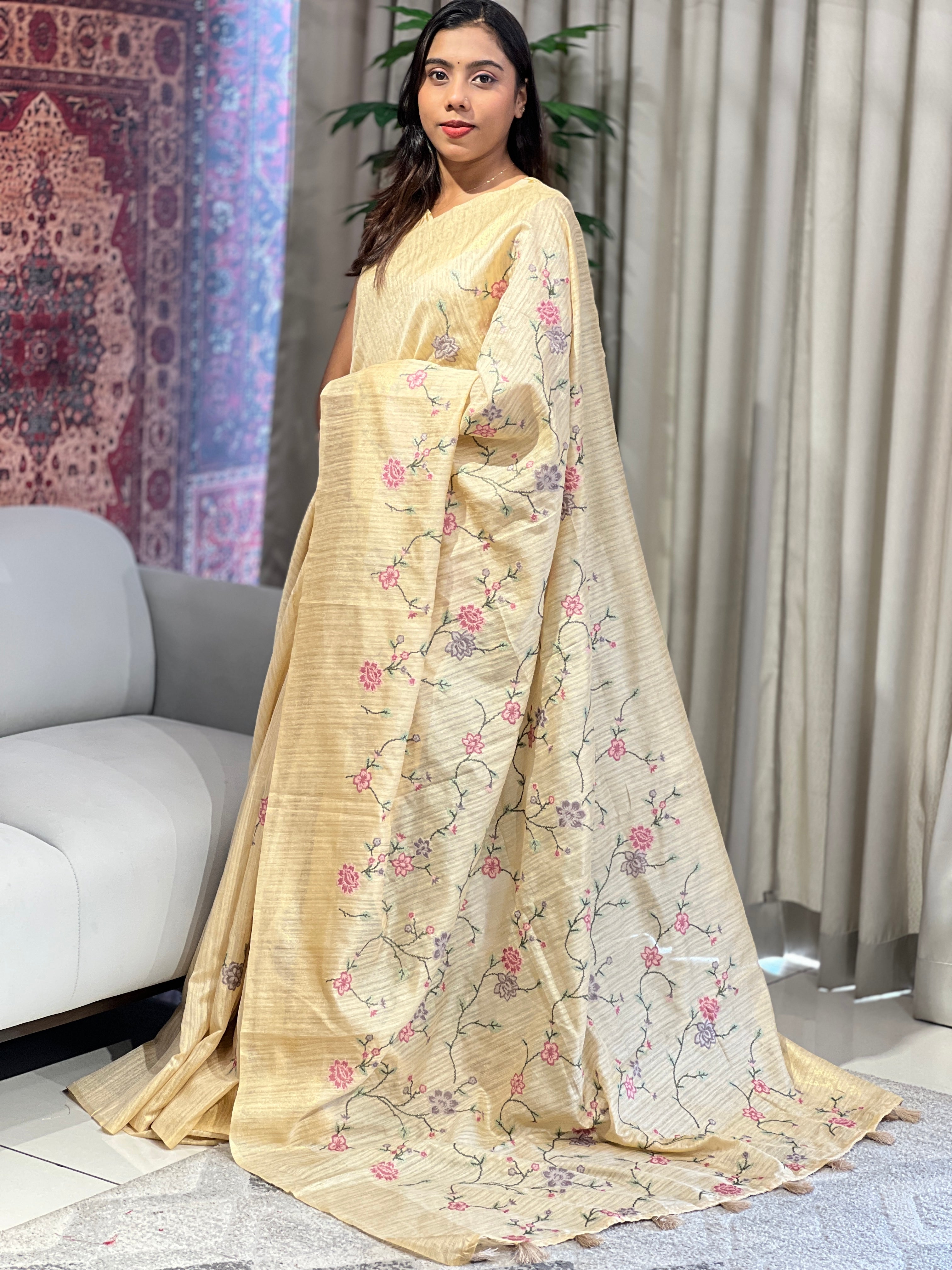 Floral Cross Stitch Machine Embroidery Detailed Green Silk Saree | BLD1642