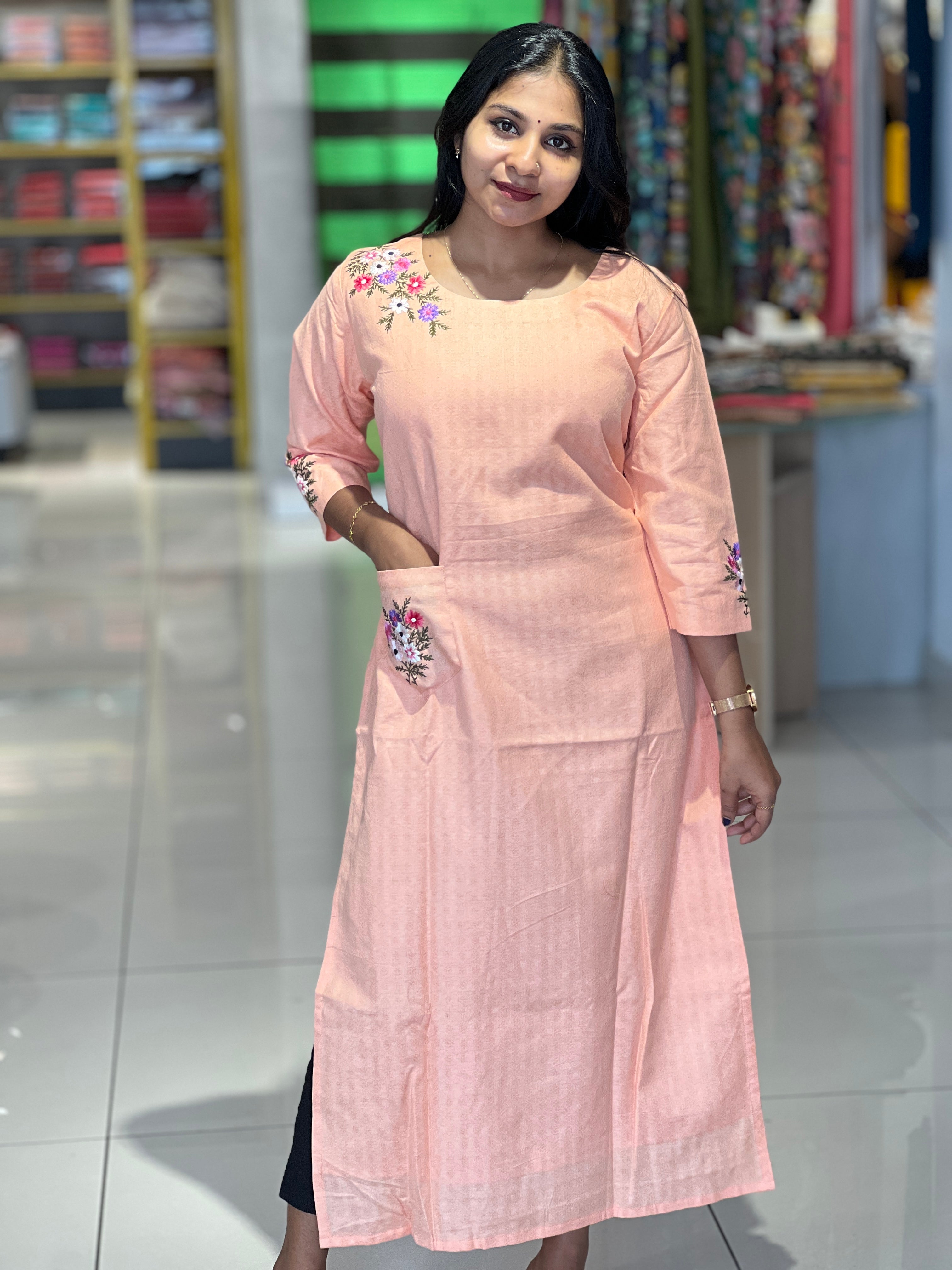 Floral Machine Embroidered Cotton Kurta | DNT336