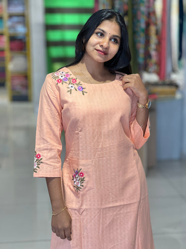 Floral Machine Embroidered Cotton Kurta | DNT336