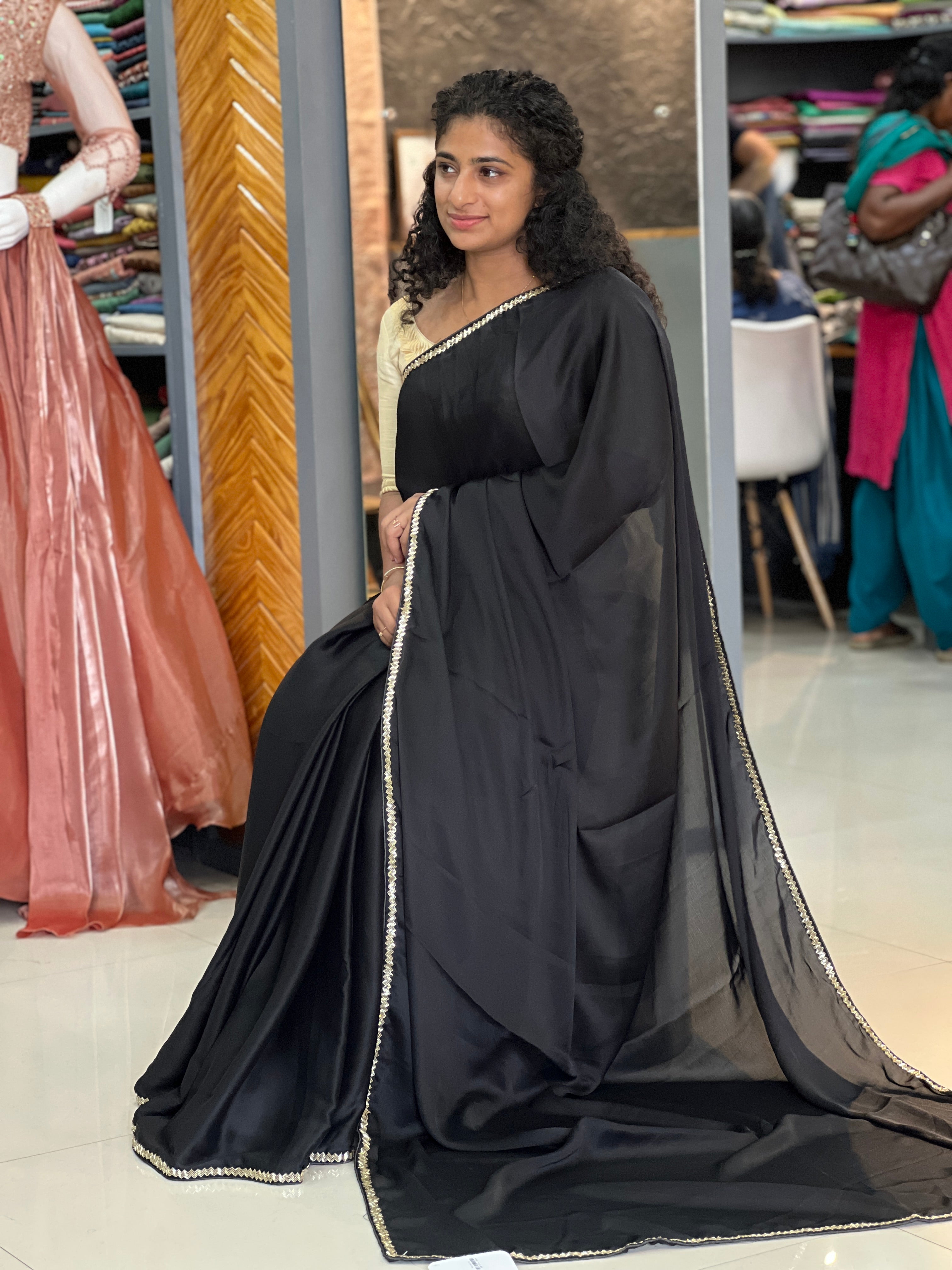 Black Faux Georgette Saree with Blouse : SXS1010