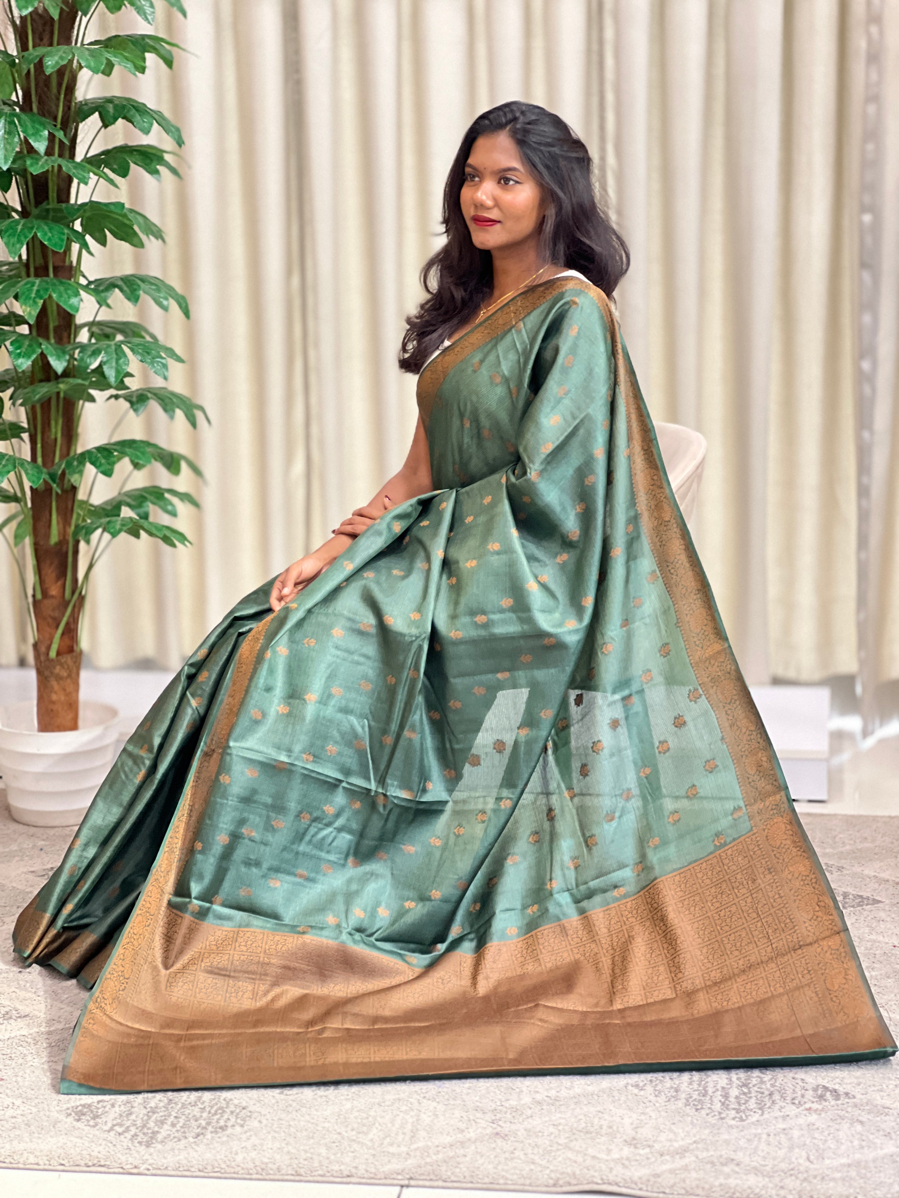 Buta Woven Pattern Tussar Saree | ZSS117