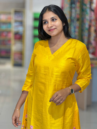 Floral Machine Embroidered Semi Silk Kurta | DNT326