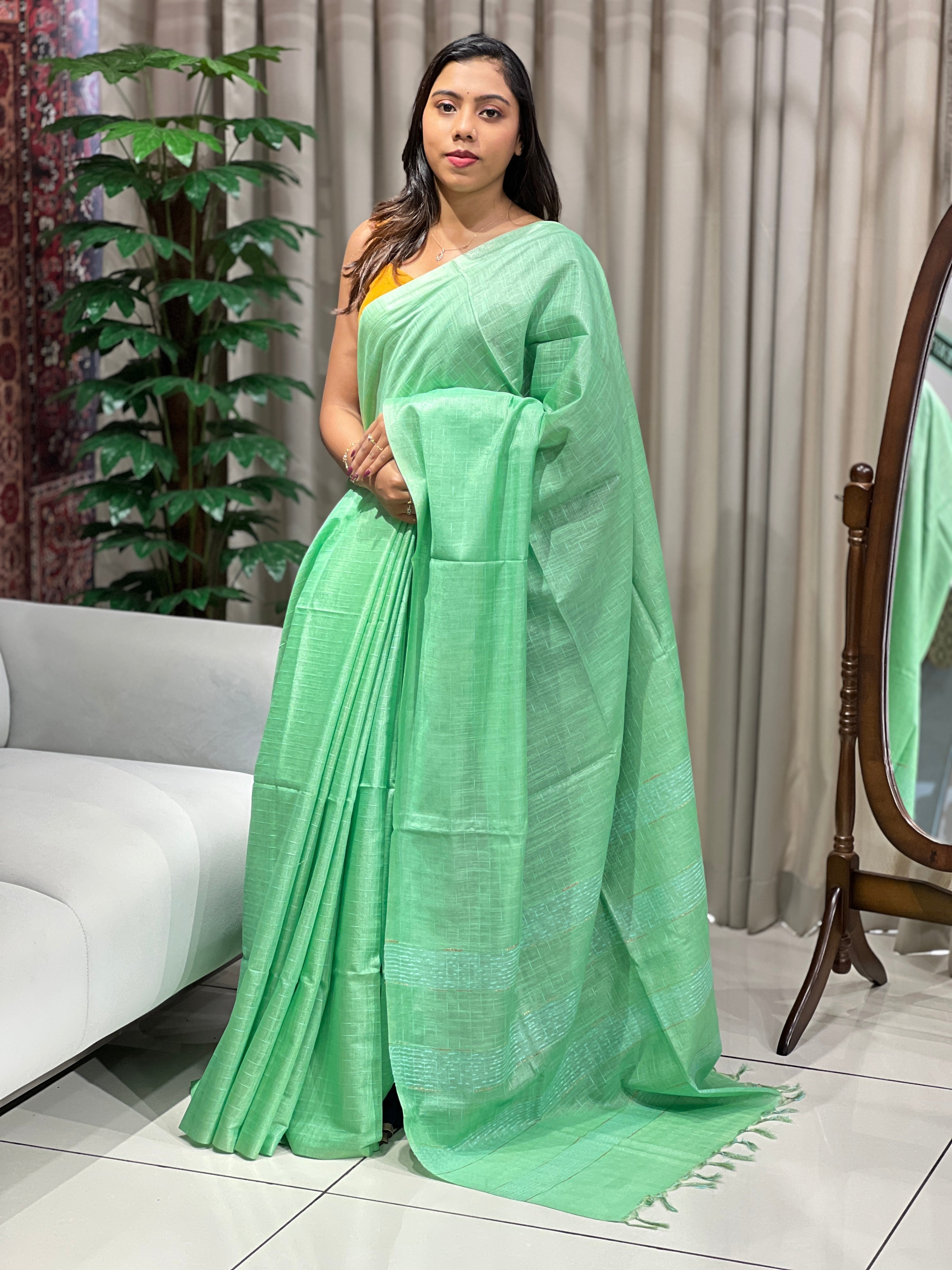 Thread Weaved Linen Finish Saree | PF1159