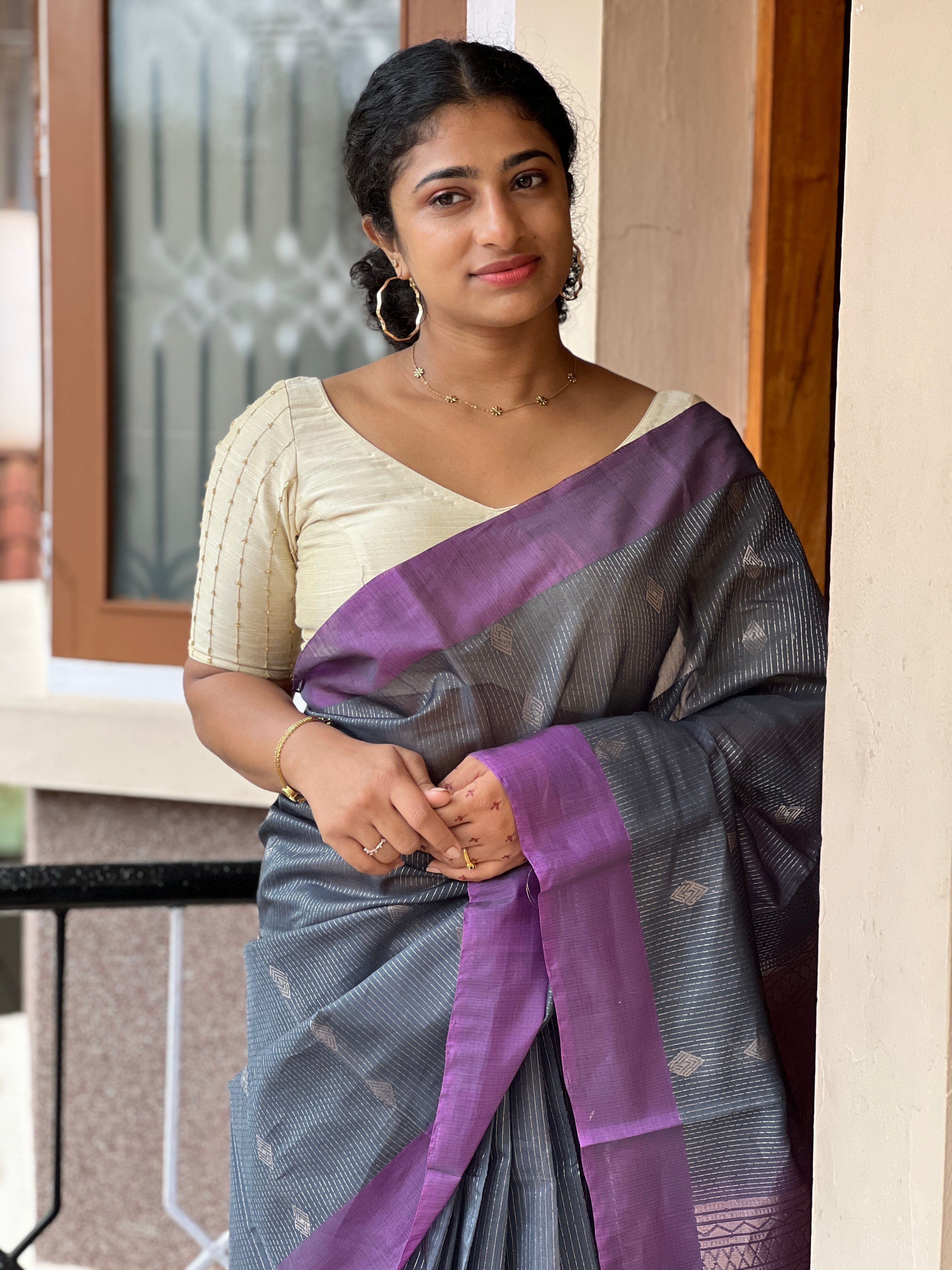 Vertical Line Weaving Cotton Silk Saree | KTS157