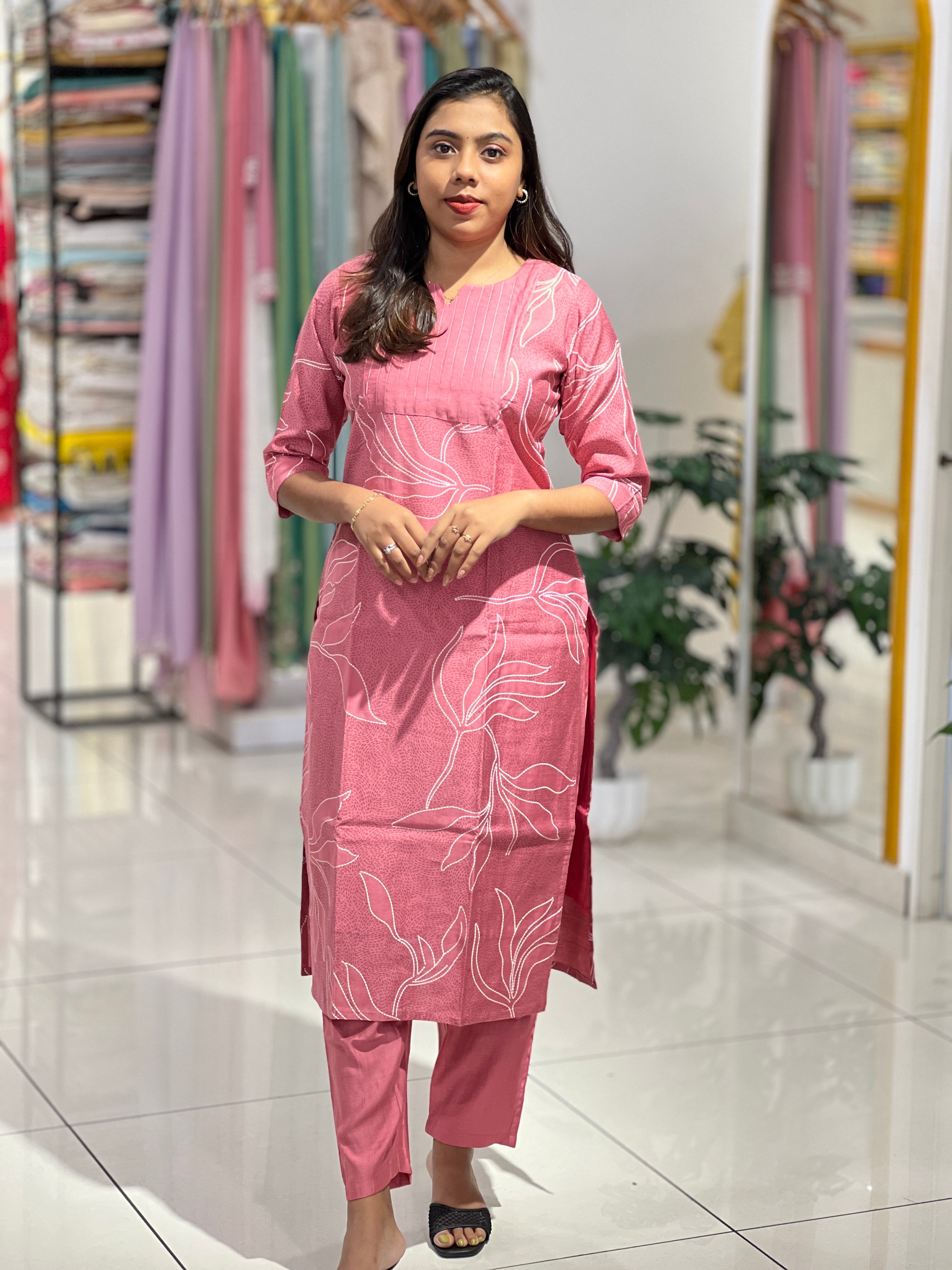 Kanta Leaf Embroidery Rayon Kurta Set |MSN219