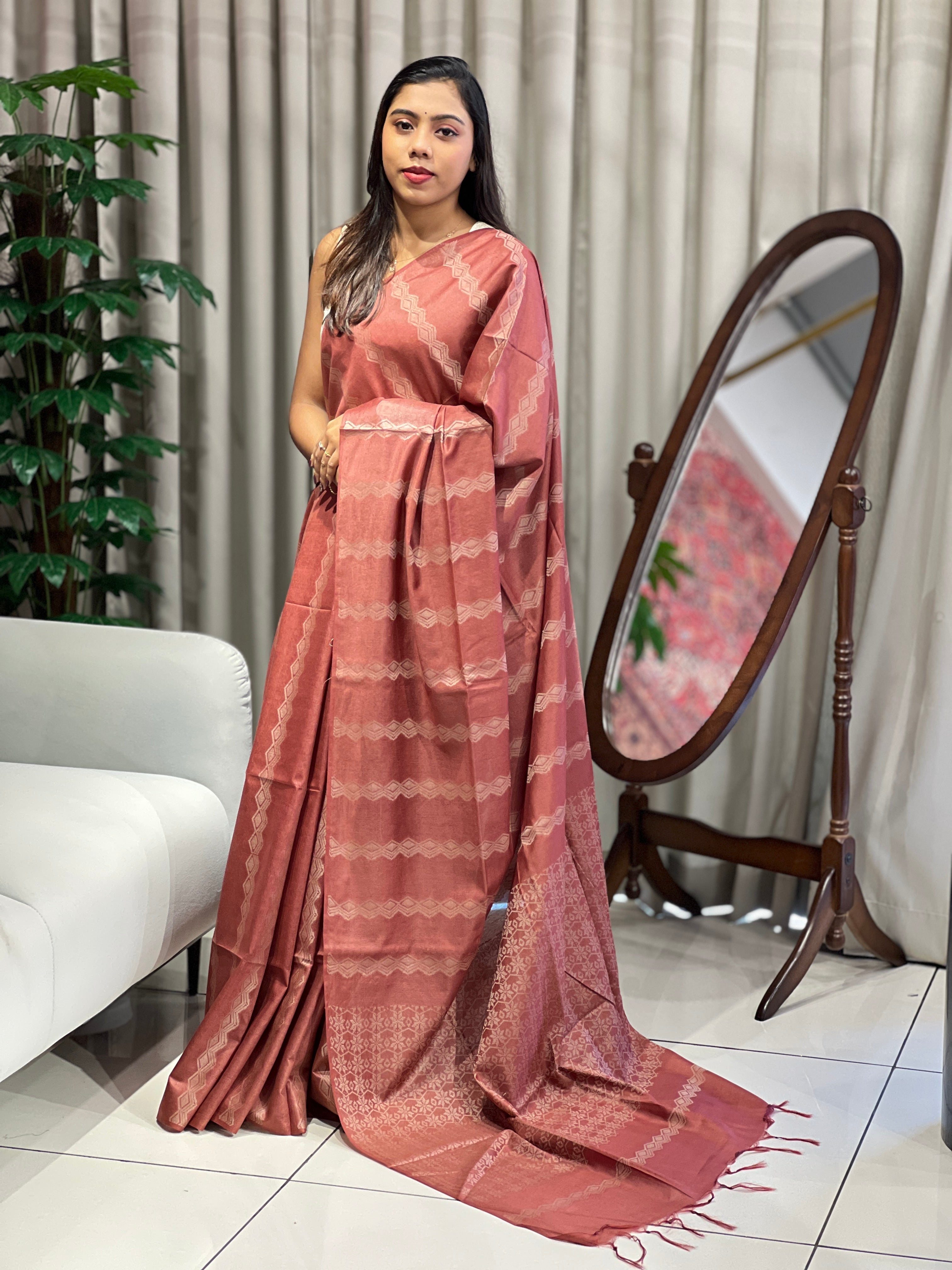 Thread Weaved Bhagalpuri Linen Saree | PF1125