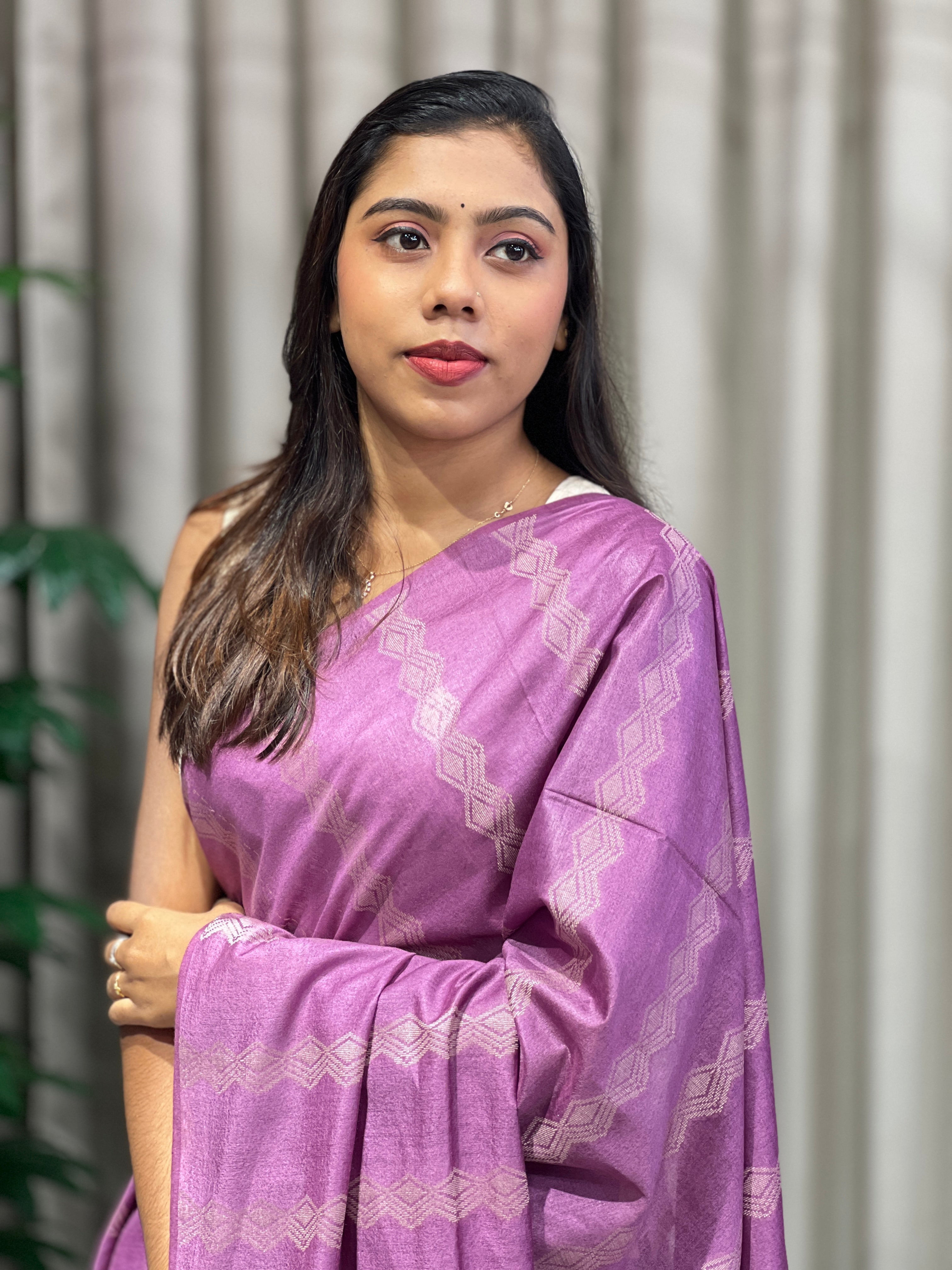 Thread Weaved Bhagalpuri Linen Saree | PF1127