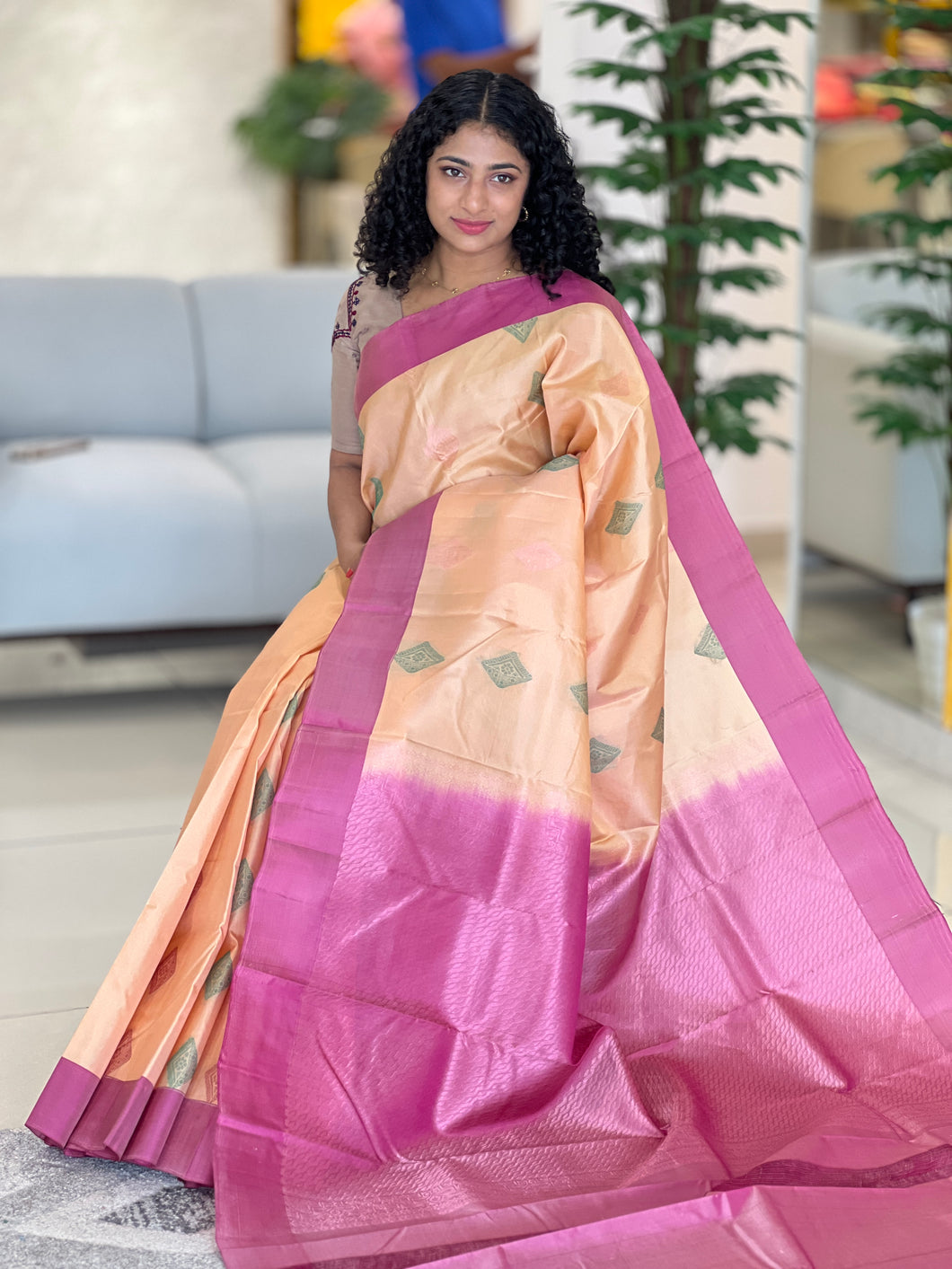 Geometrical Pattern Soft Silk Saree | SMS234