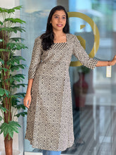 Hand Block Printed Cotton Kurta | DNT329