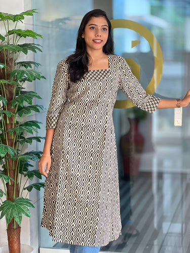Hand Block Printed Cotton Kurta | DNT329