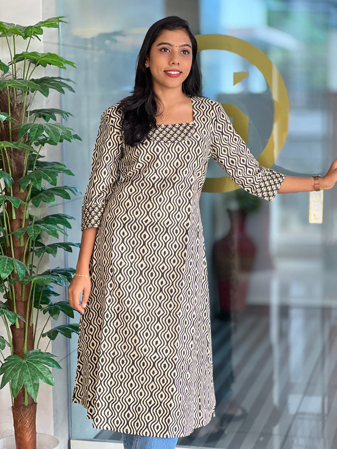 Hand Block Printed Cotton Kurta | DNT329