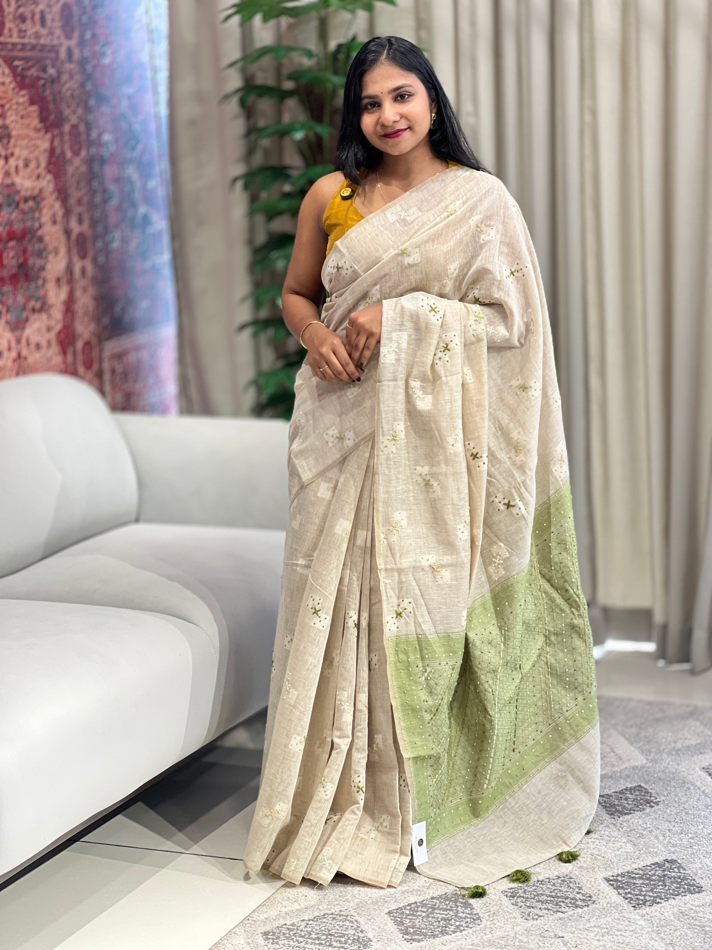 Floral Jamdani Weaved Chanderi Saree | BLD1716
