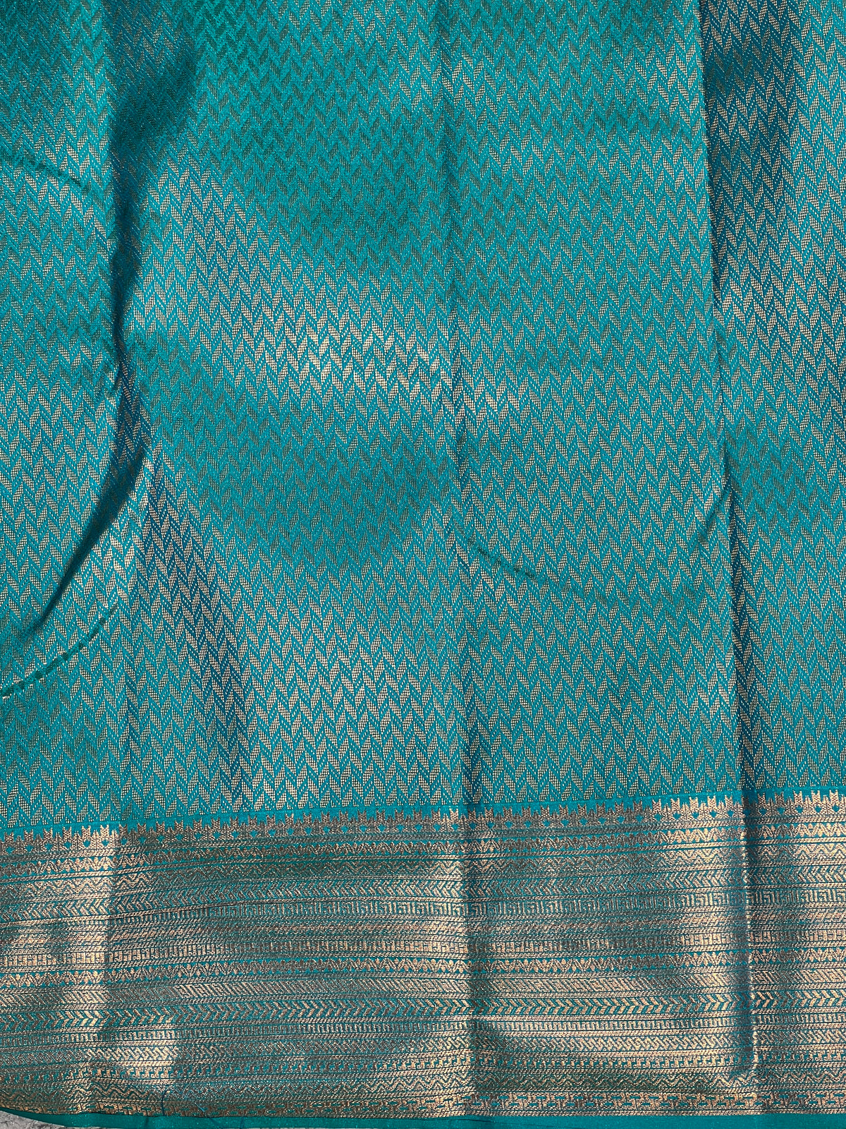 Golden Zari Woven Semi Silk Saree | AHD1940
