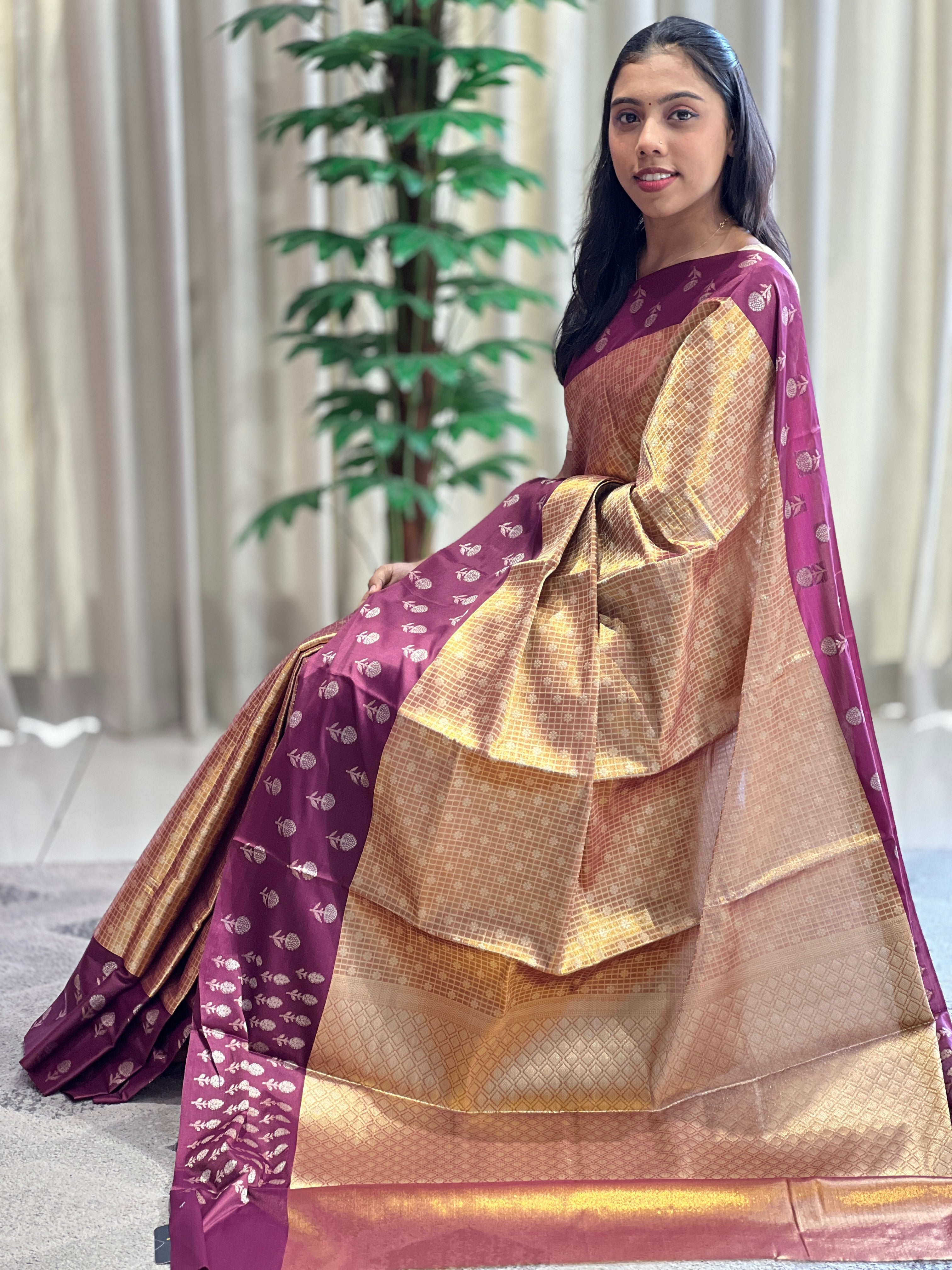 Check With Floral Patterned Tissue Saree | NN238