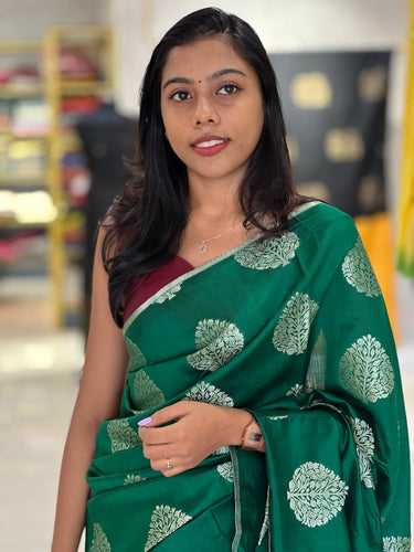 Silver Zari Weaved Chiniya Silk Saree | JCL520