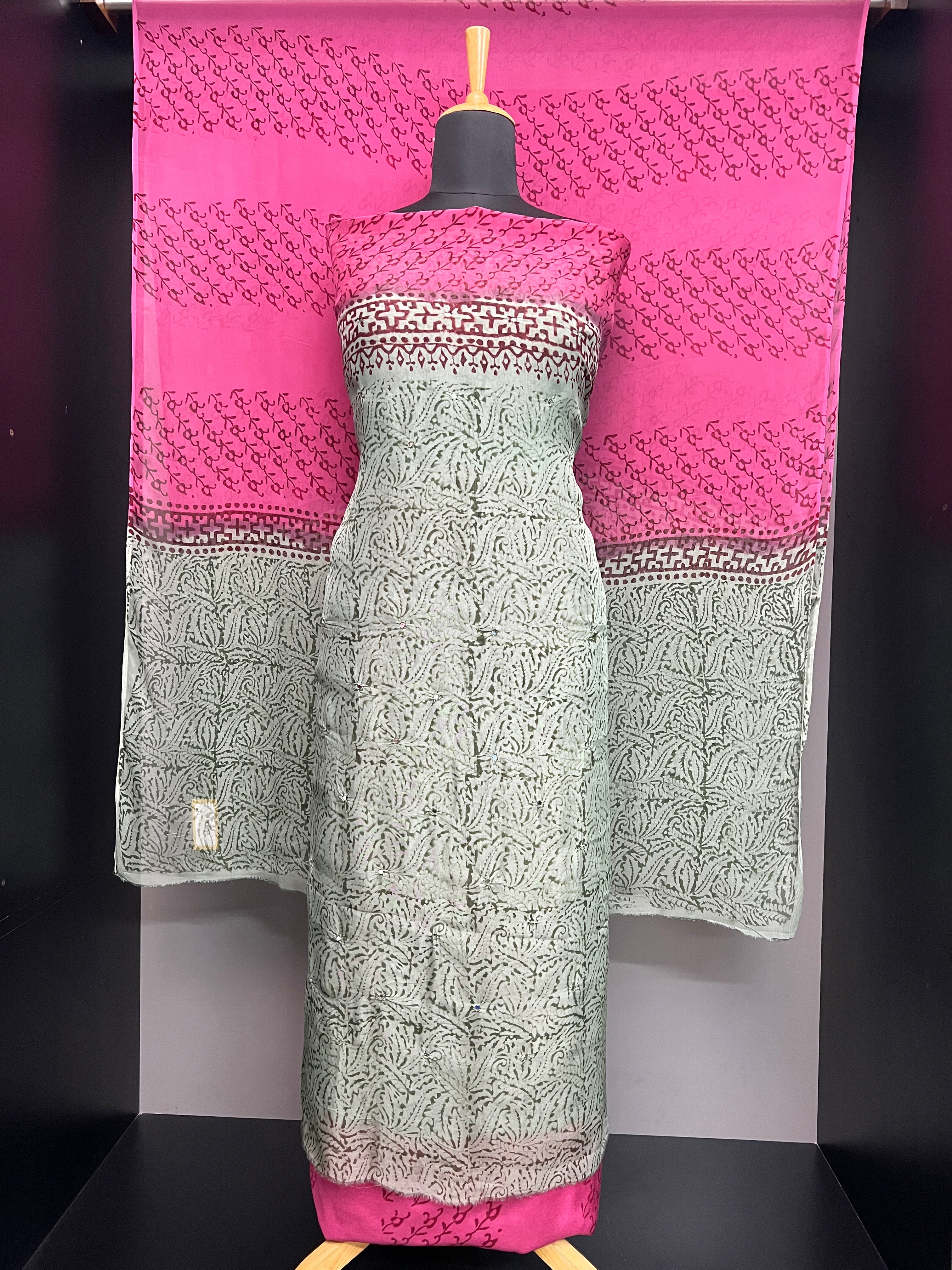 Print With Nalgonda Mirror Detailed Organza Salwar Set | SF1241