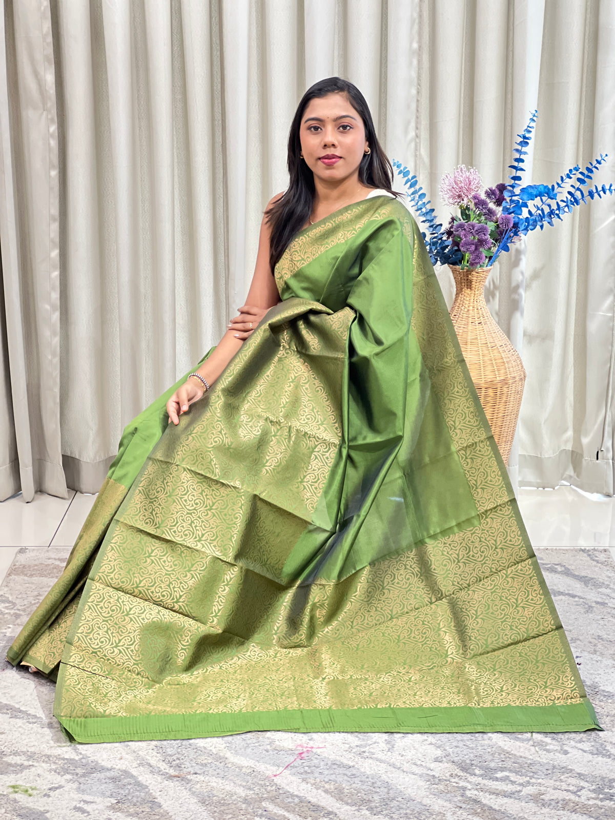 Golden Zari Weaved Semi Silk Saree | AHD1934