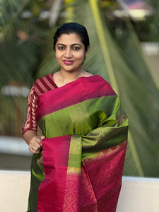 Line Weaving Patterns Soft Silk Kanchipuram Saree | GSH133