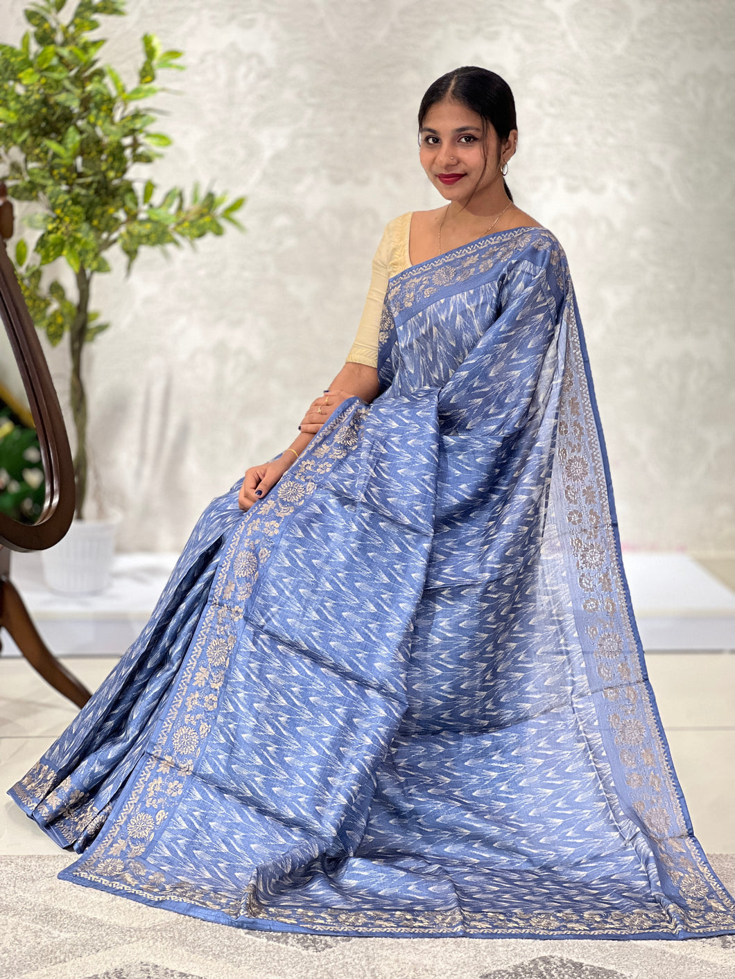 Screen Printed Tussar Saree | YNG402