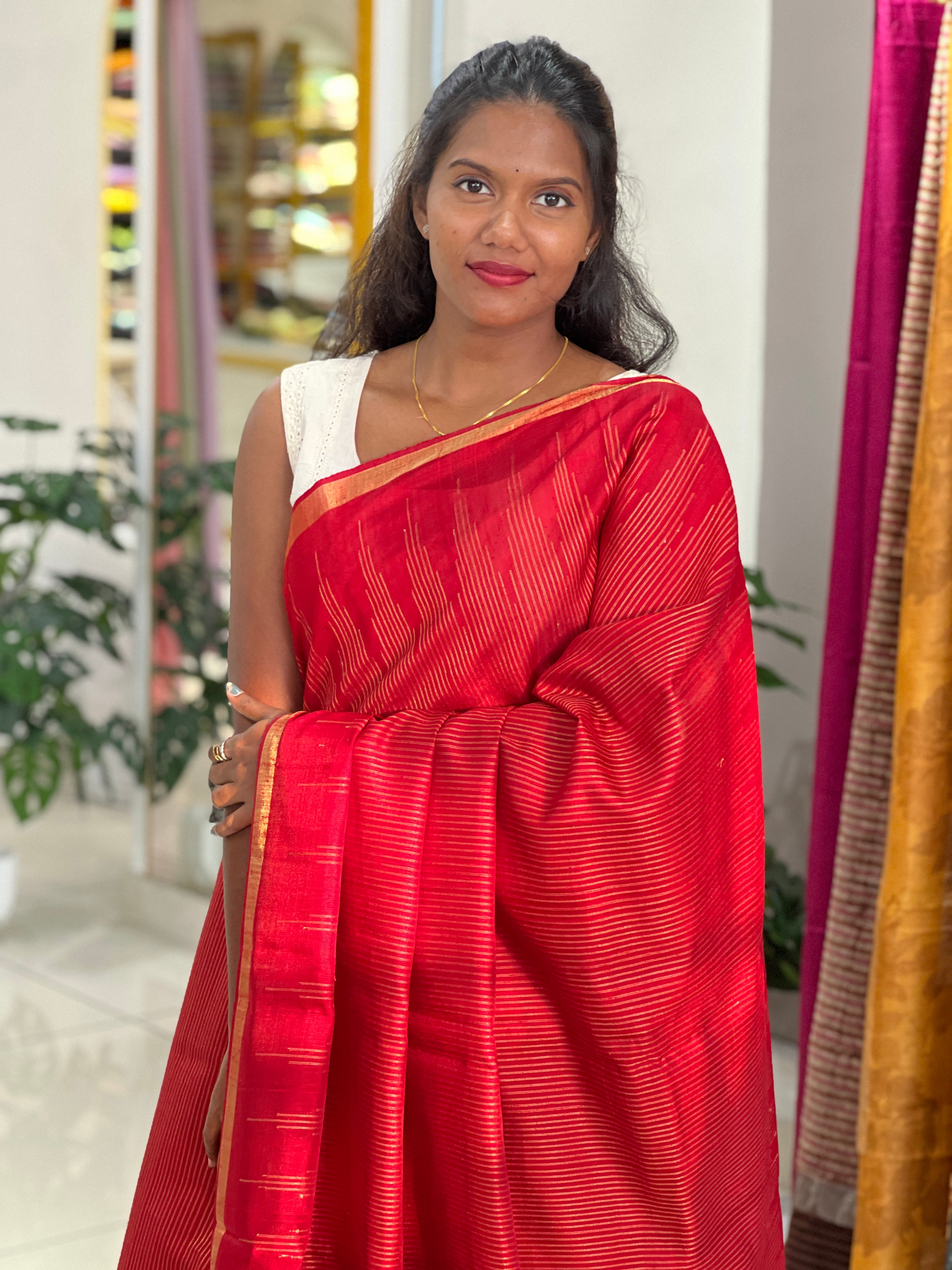Traditional Temple Border Detailed Handloom Raw Silk Saree | HS1378