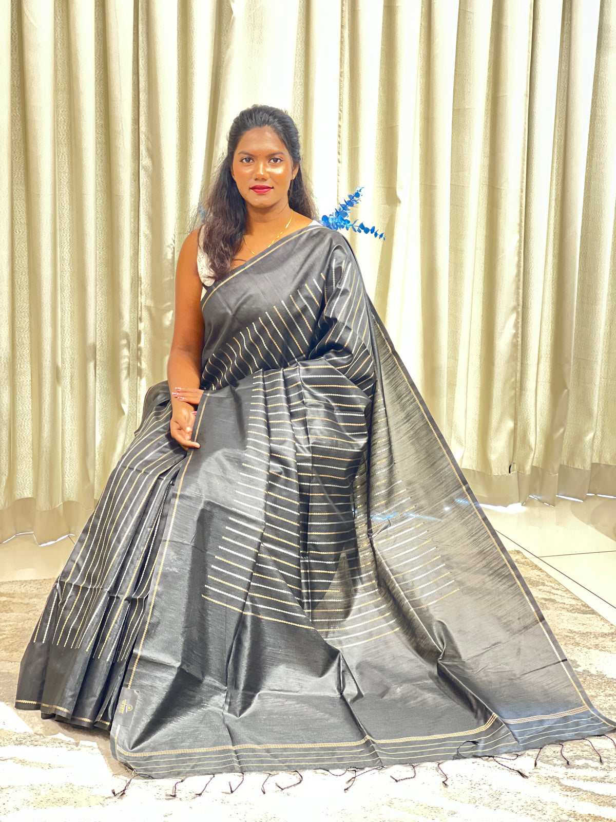 Vertical Line Pattern Semi Silk Saree  | SSN593