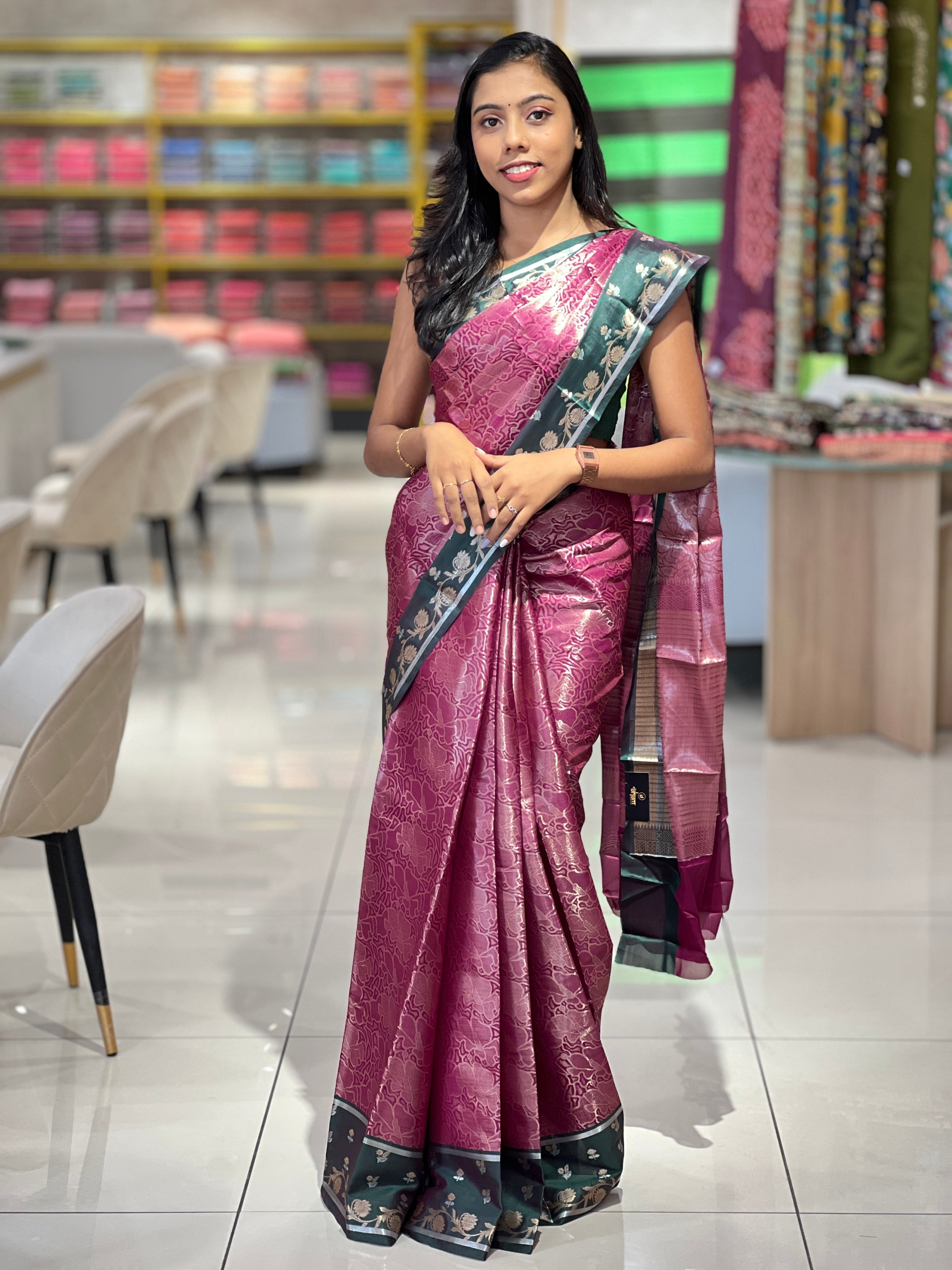 Banarasi Woven Floral Patterned Semi Silk Saree | NN292