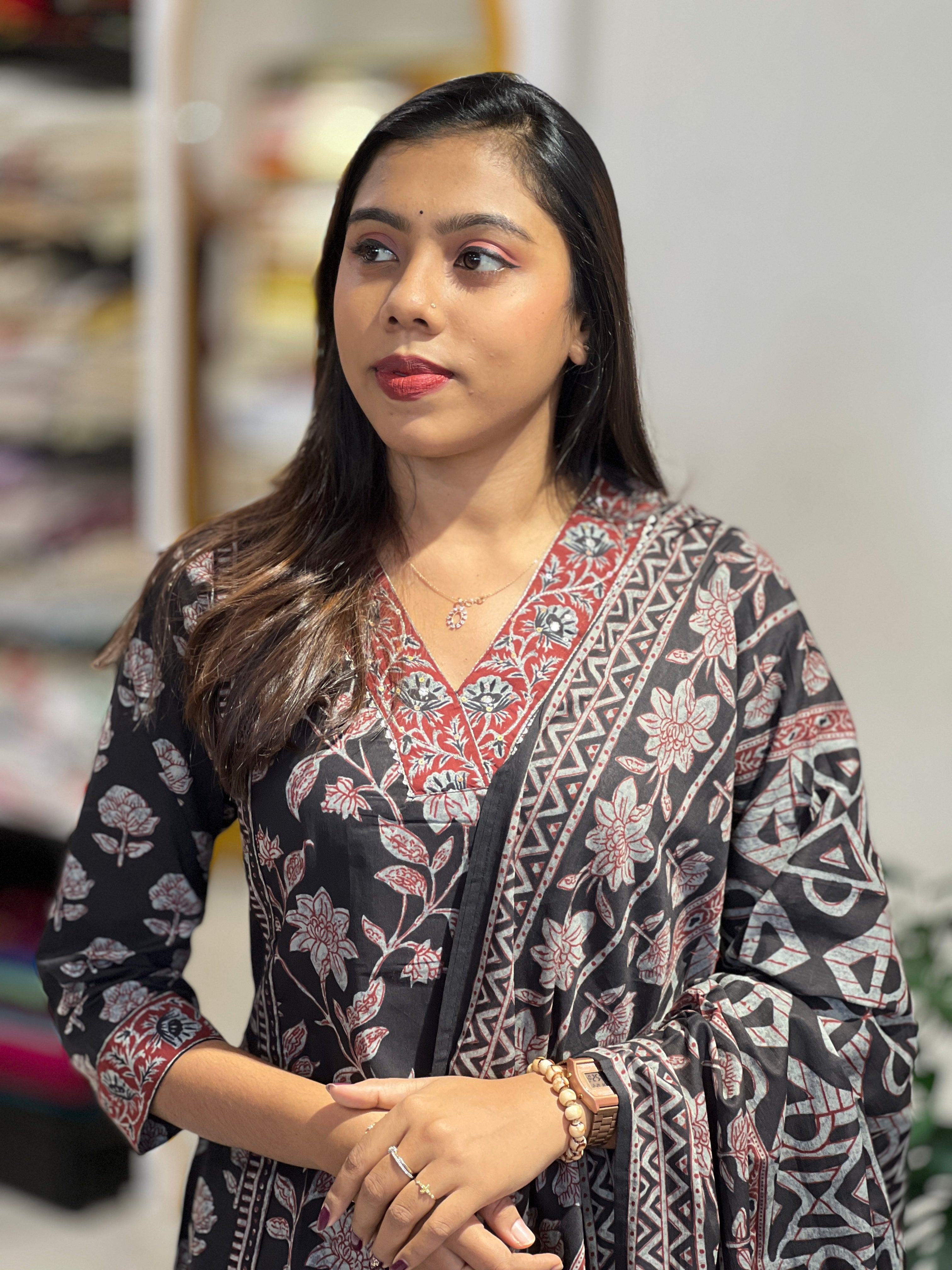 Floral Printed Cotton Kurta Set | UNM114